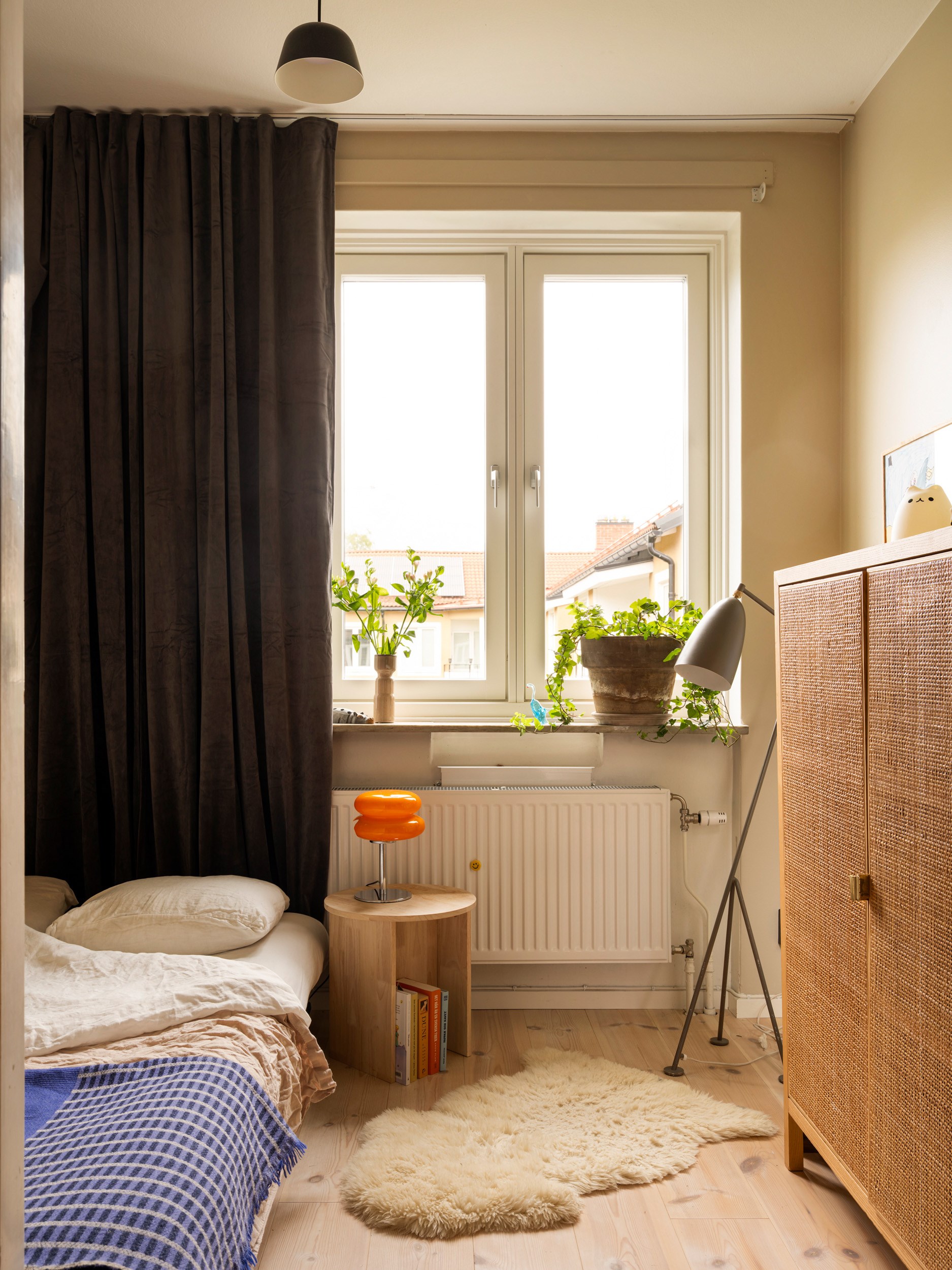 chambre décoration vintage scandinave ocre appartement 67m2 chambre décoration vintage scandinave ocre appartement 67m2