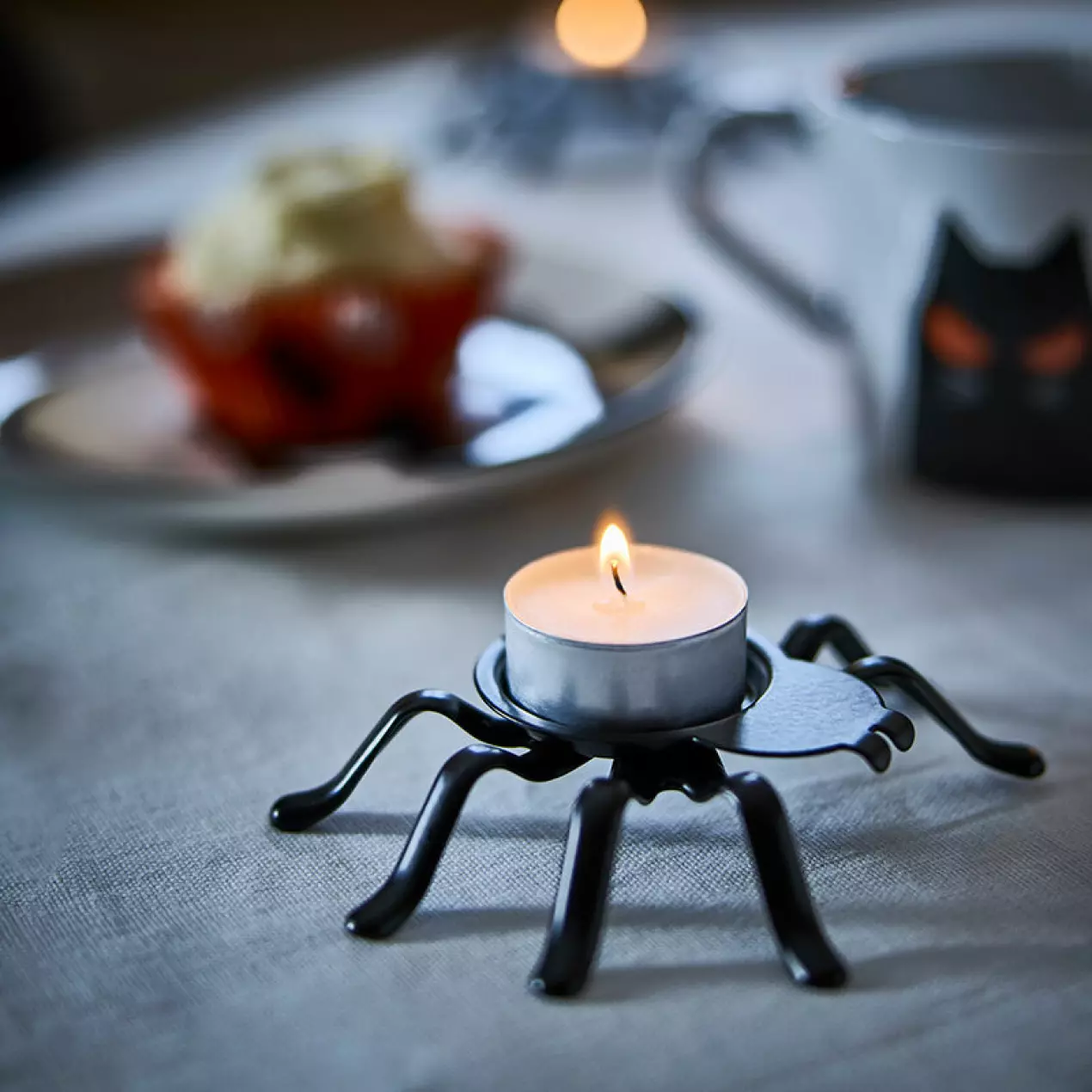 chauffe plat araignée IKEA août 2026 décoration Halloween chauffe plat araignée IKEA août 2026 décoration Halloween