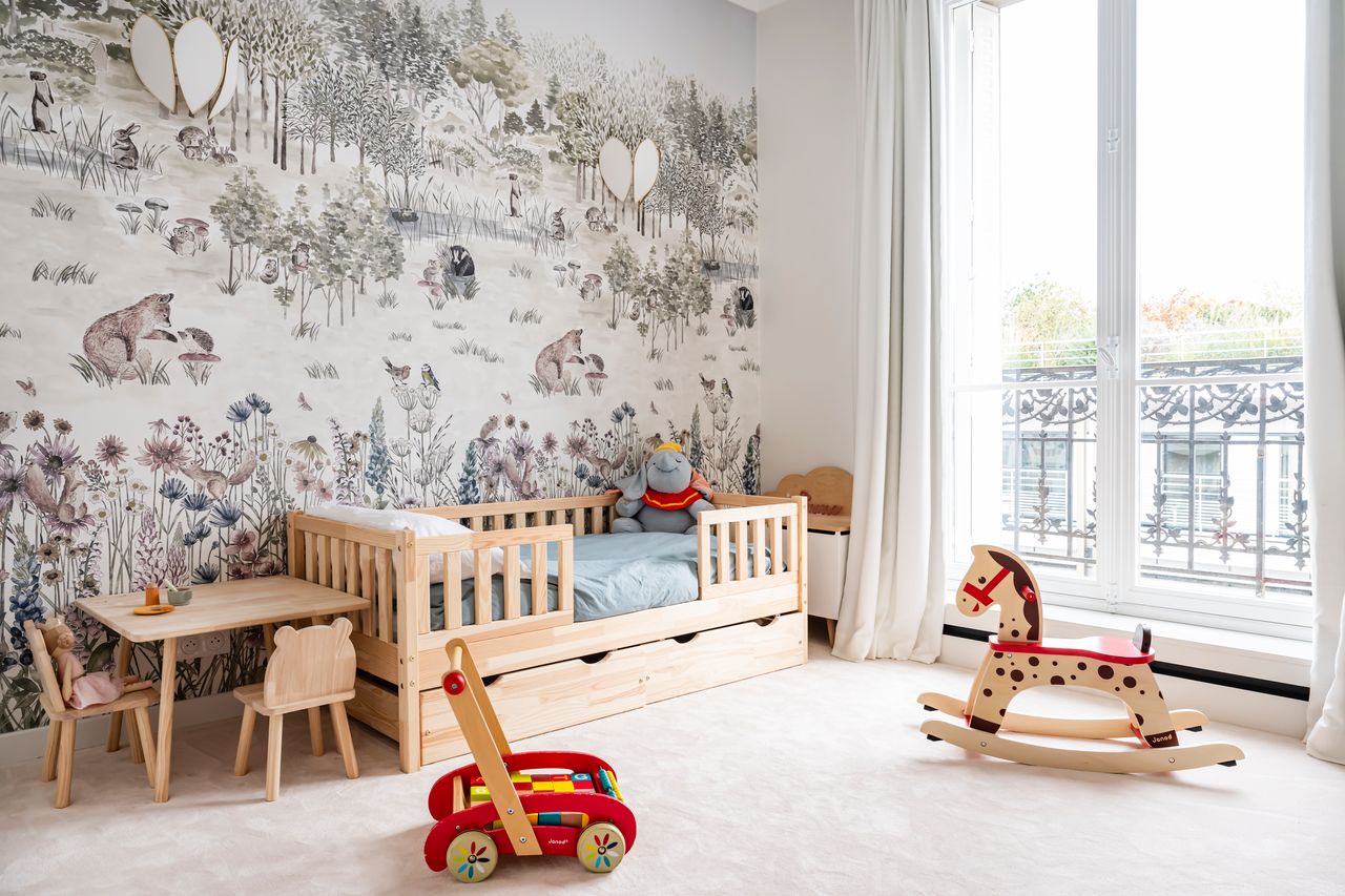chambre enfant papier-peint panoramique décoration contemporaine appartement Paris Photo : ©Julien Pépy chambre enfant papier-peint panoramique décoration contemporaine appartement Paris Photo : ©Julien Pépy