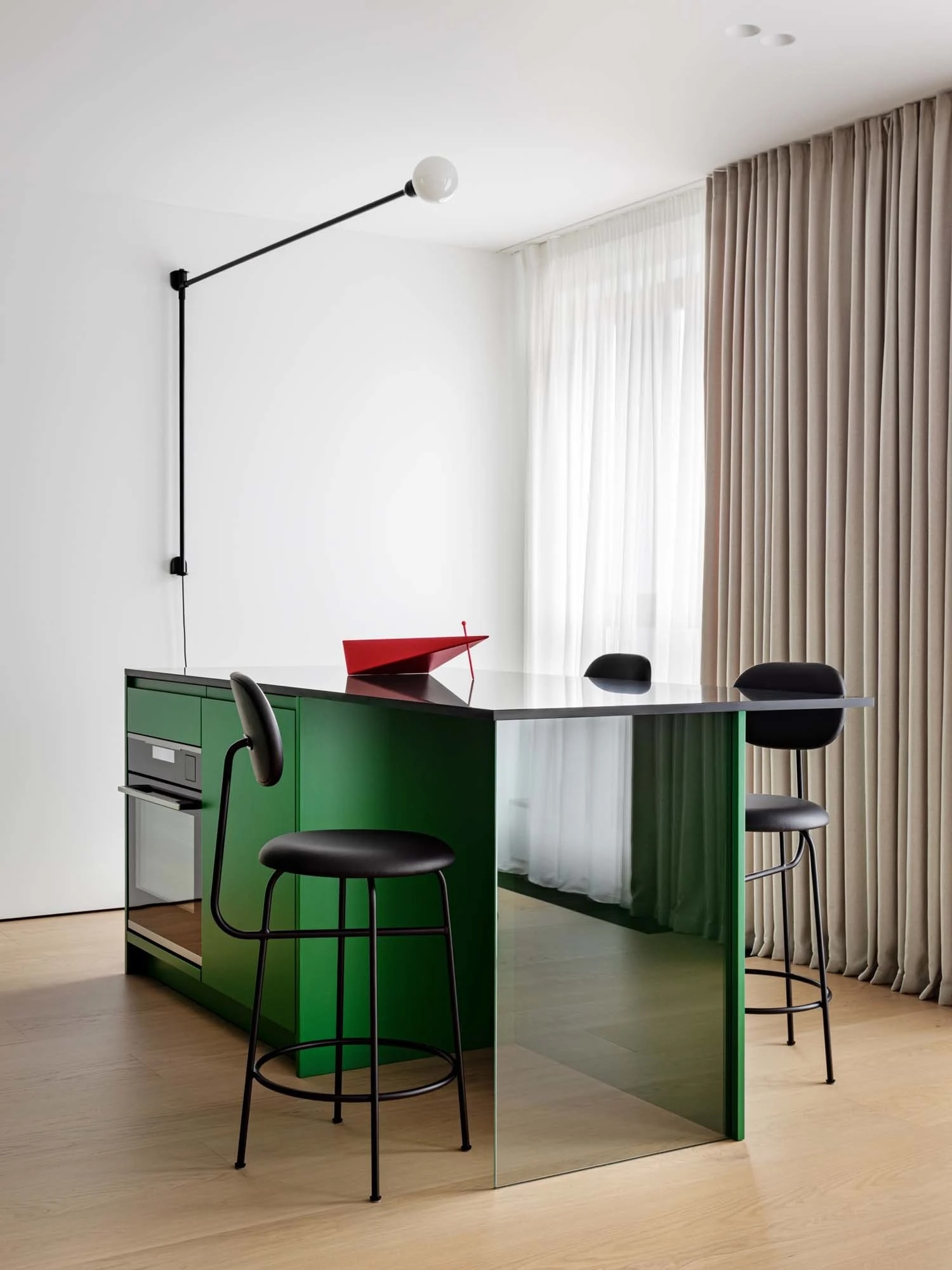 cuisine ouverte verte décoration design colorée