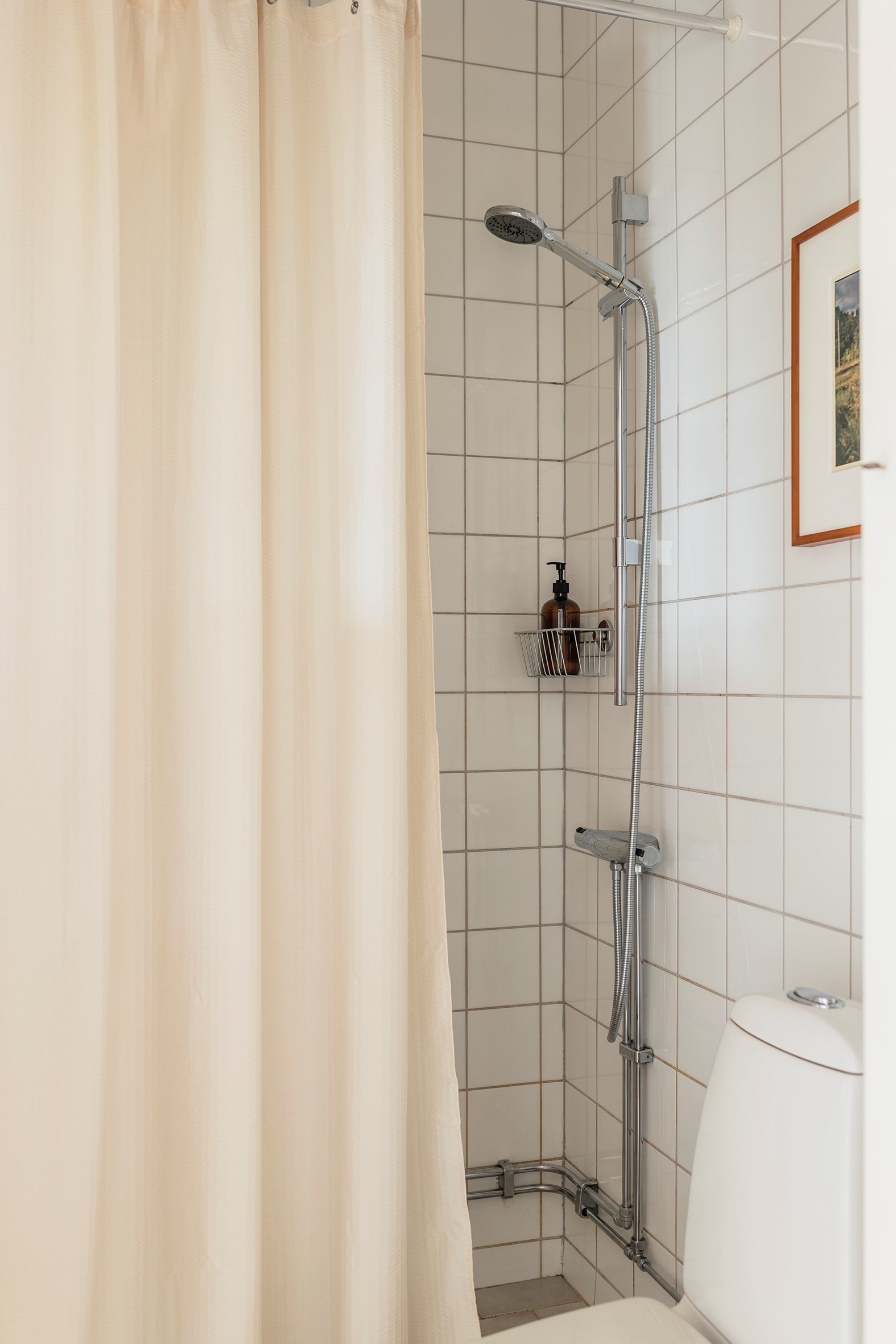 salle de bain blanche studio 35m2 décoration vintage scandinave salle de bain blanche studio 35m2 décoration vintage scandinave