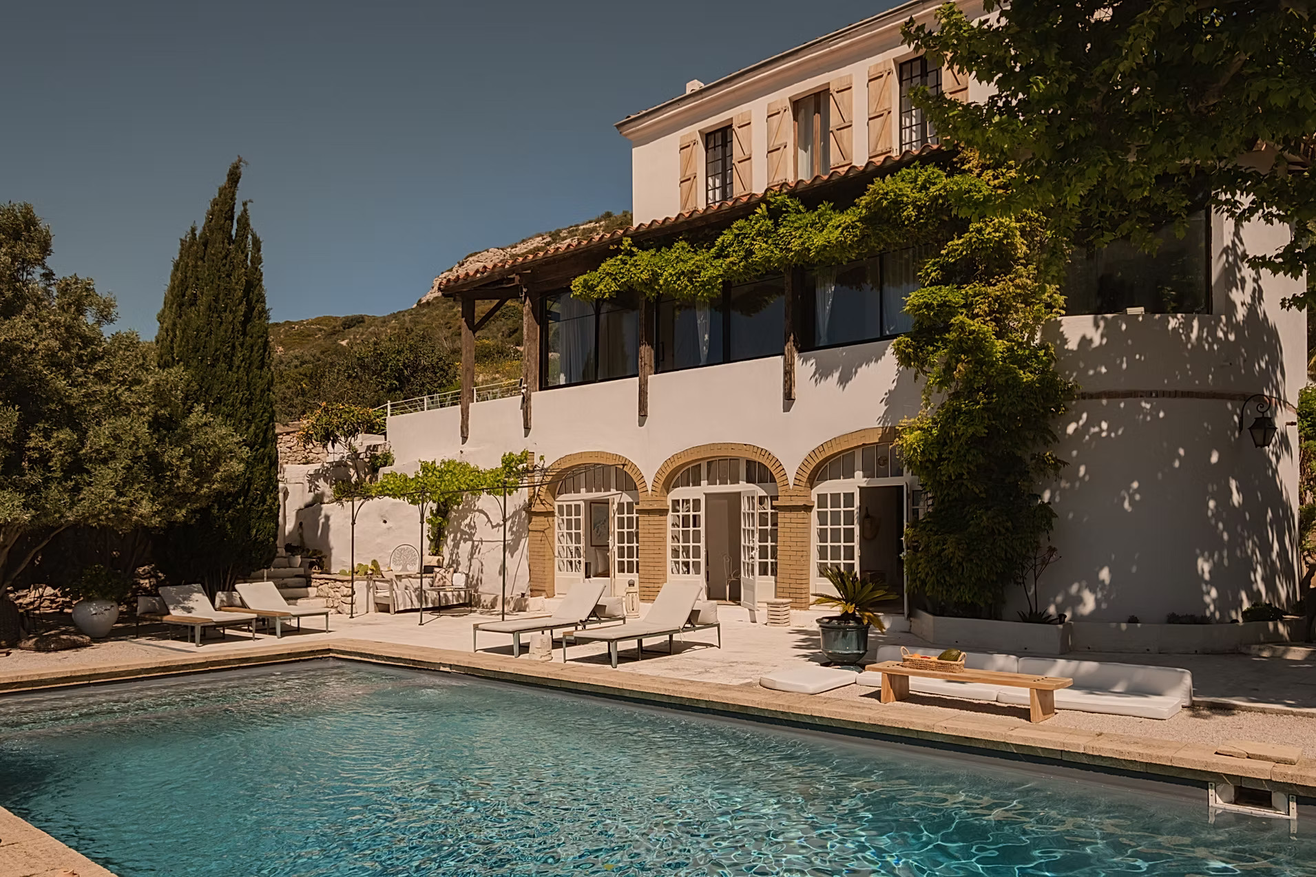 Provençal country house Casa Youm Marseille with pool
