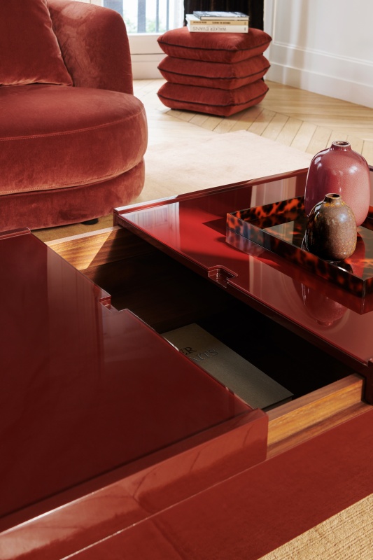 table basse rouge laqué collection AMPM 2026/2027 automne hiver