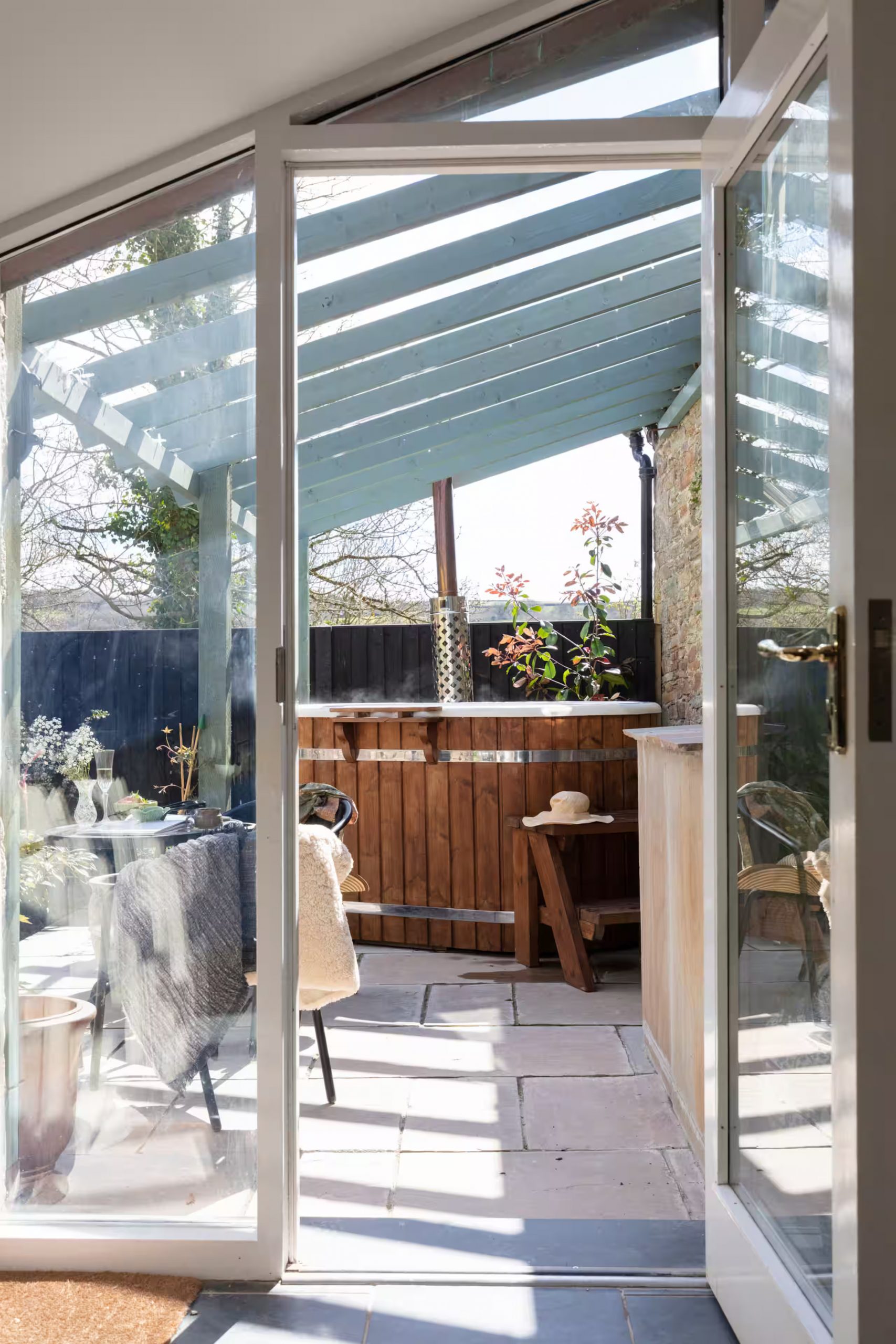 terrasse avec bain nordique