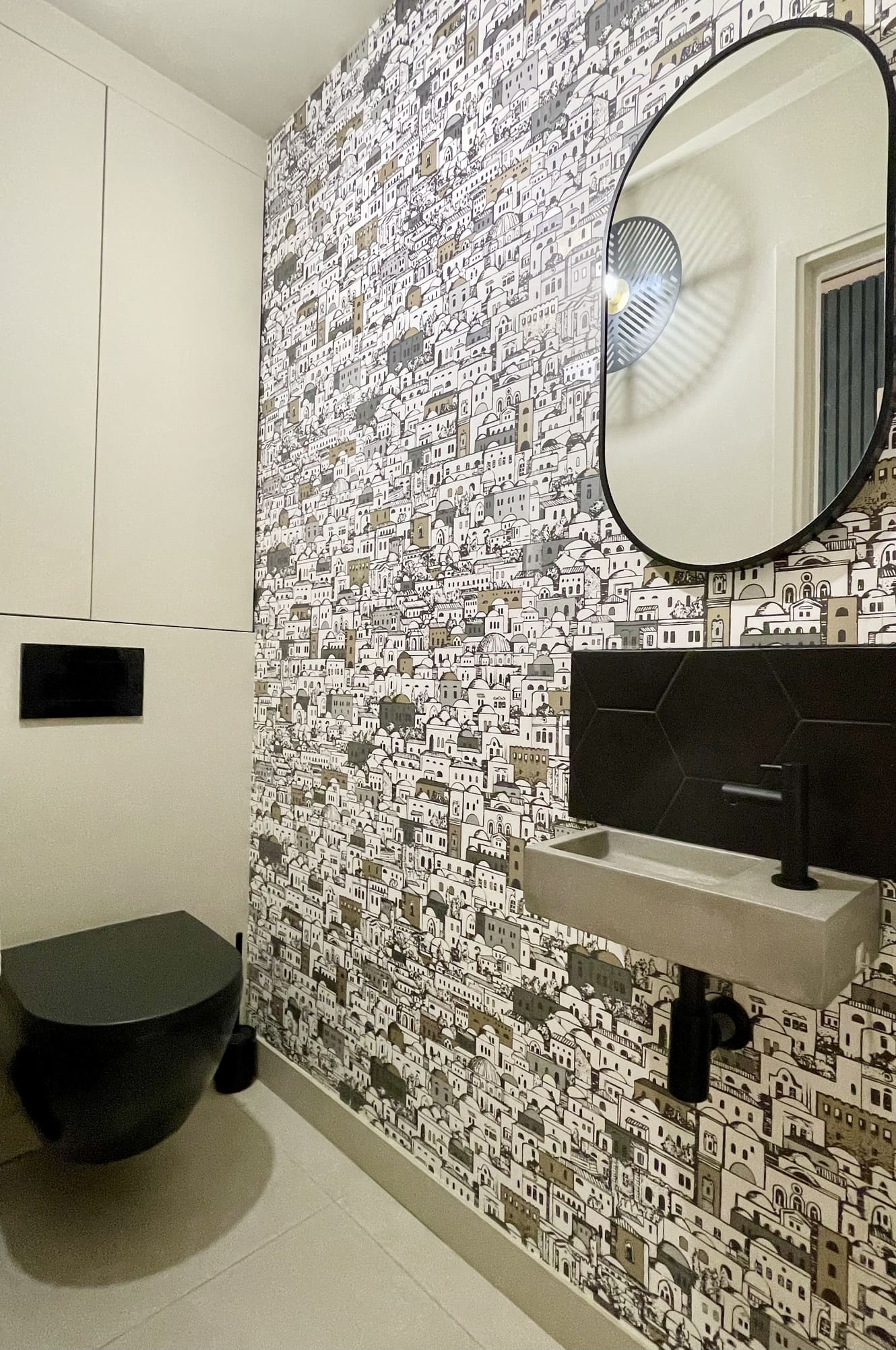 toilettes wc décoration contemporaine appartement 110m2 Paris Photo : © Charlotte Gille toilettes wc décoration contemporaine appartement 110m2 Paris Photo : © Charlotte Gille