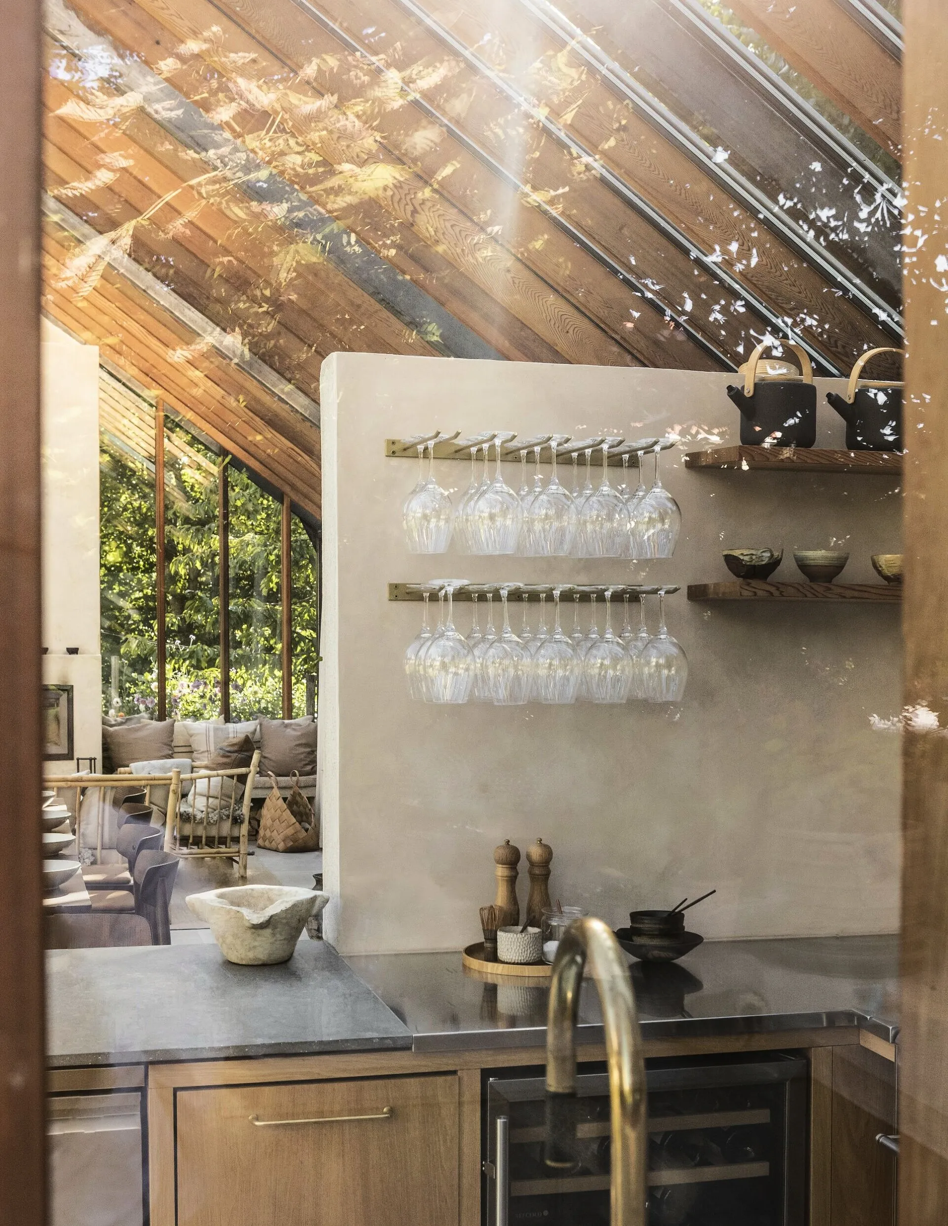 cuisine dans orangerie décoration scandinave et naturelle