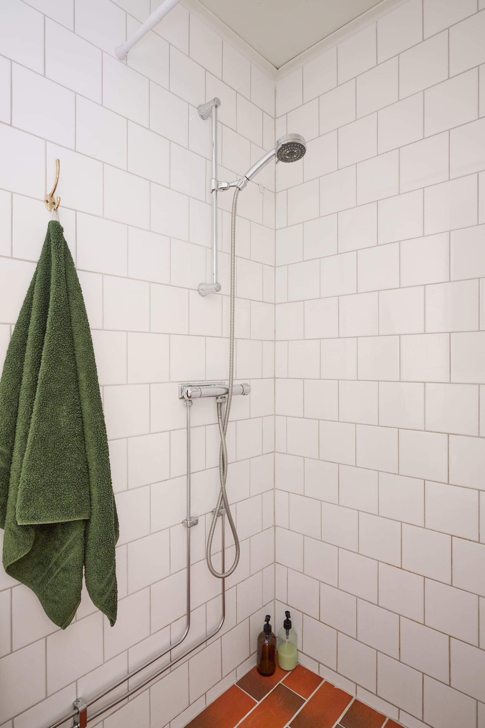 salle de bain blanche deux-pièces 59m2 décoration scandinave