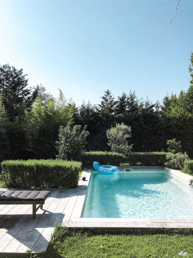 jardin et terrasse avec piscine jardin et terrasse avec piscine