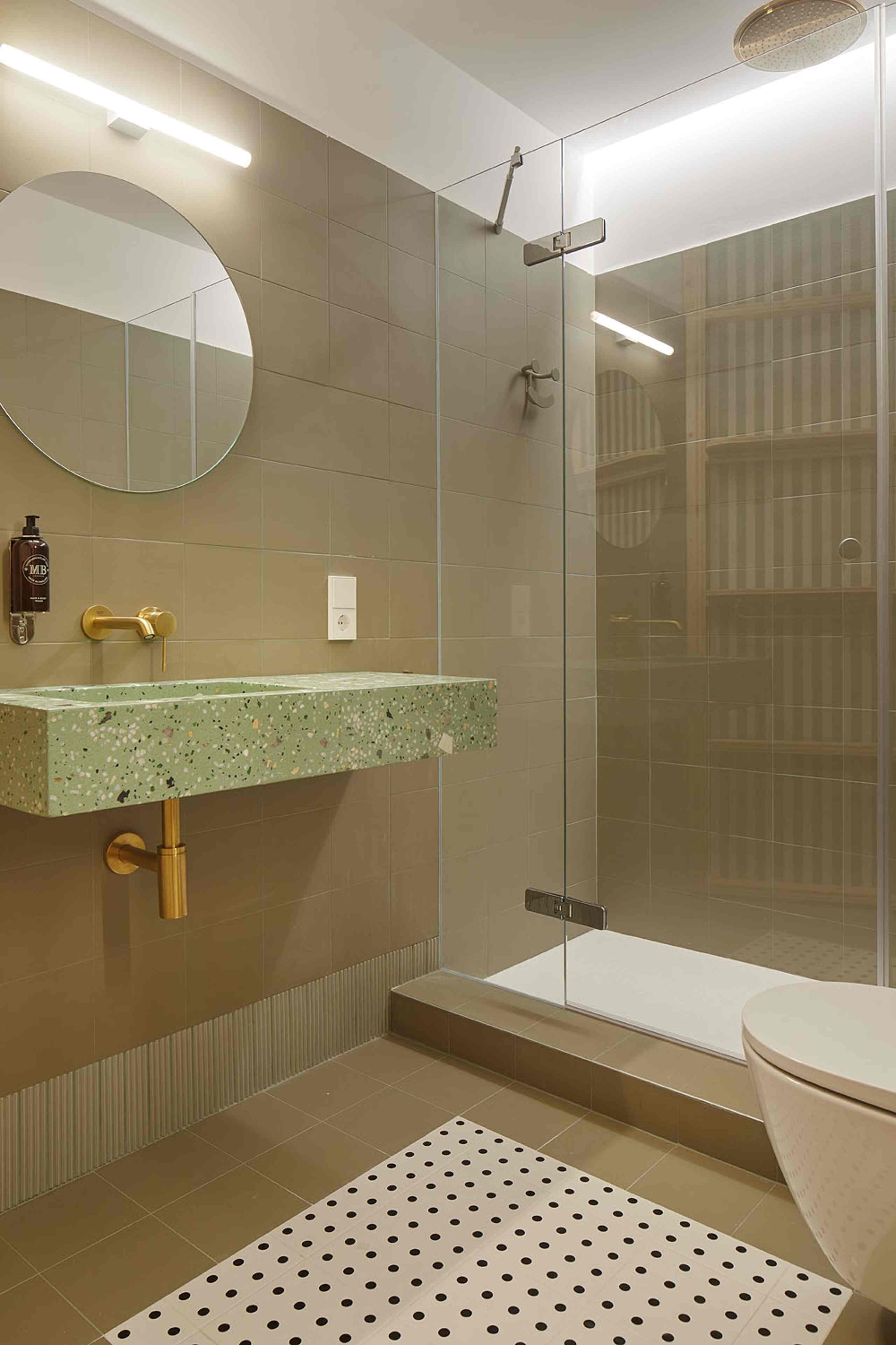 salle de bain verte décoration basque contemporaine Baso Enea Saint Sebastien salle de bain verte décoration basque contemporaine Baso Enea Saint Sebastien