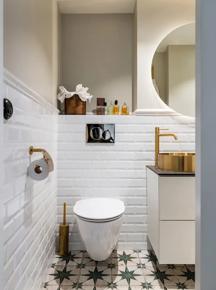 salle de bain carrelage marocain vert et blanc artisanal motif étoile appartement de 98m2 décoration scandinave éclectique