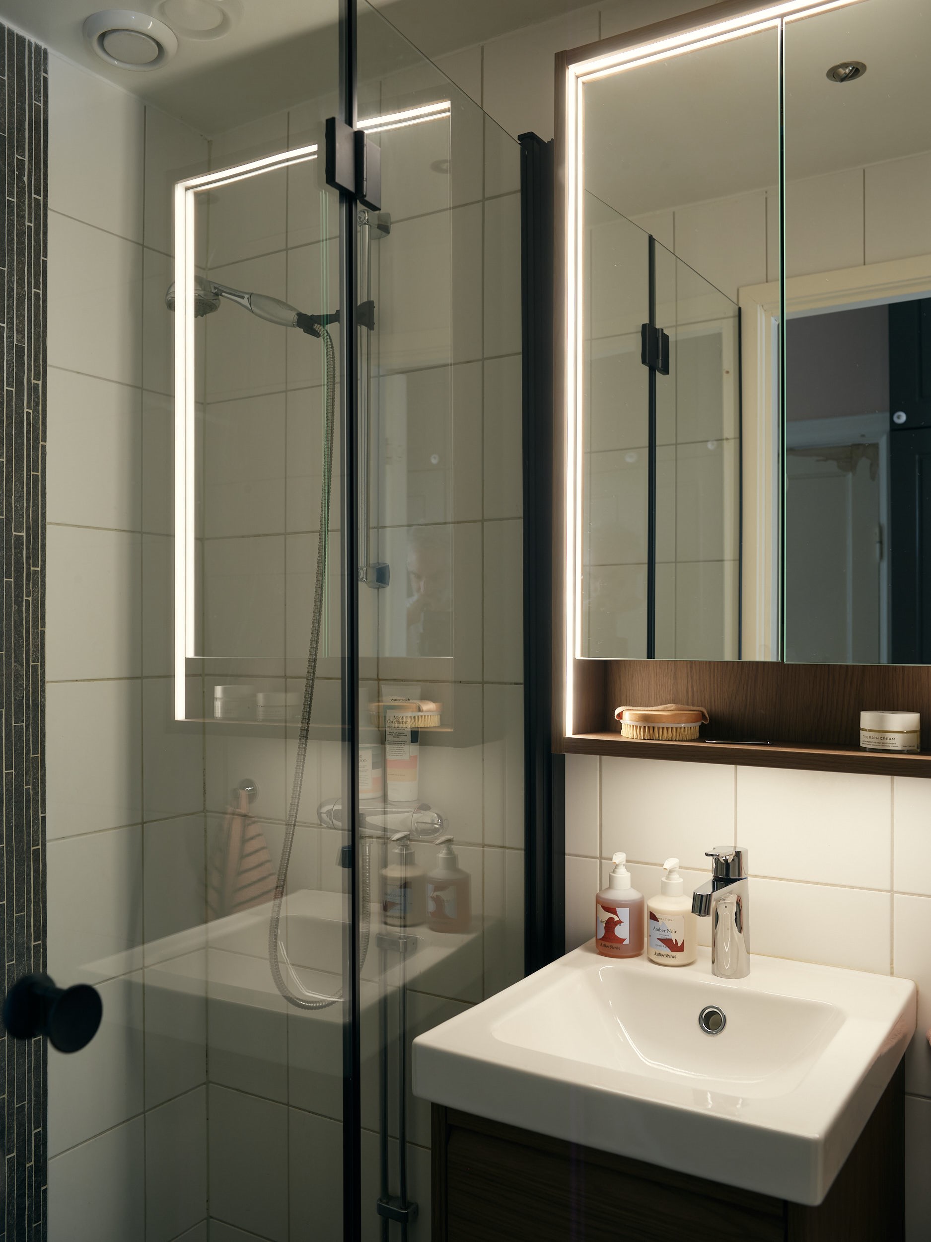 modern bathroom modern bathroom
