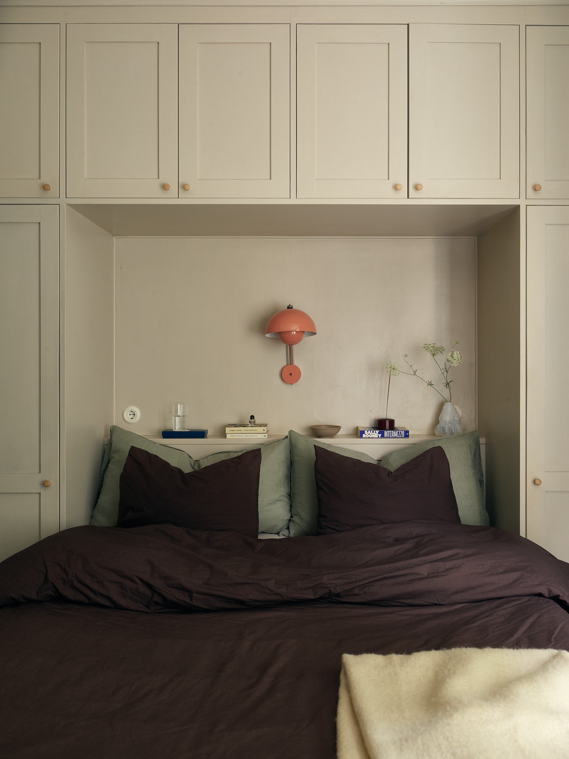 bedroom with bridge-style cabinet 58sqm apartment Scandinavian decor bedroom with bridge-style cabinet 58sqm apartment Scandinavian decor
