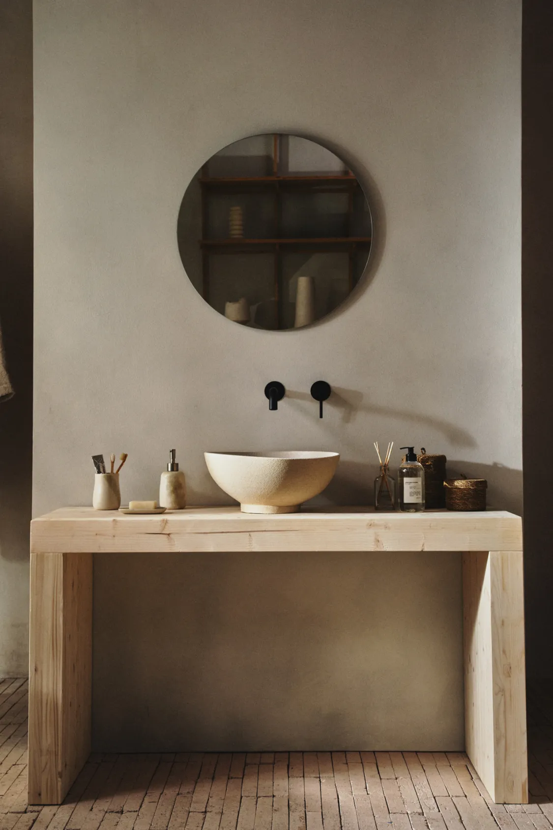 salle de bain décoration contemporaine et intemporelle tons neutres collection Lefties pour la maison rentrée 2026