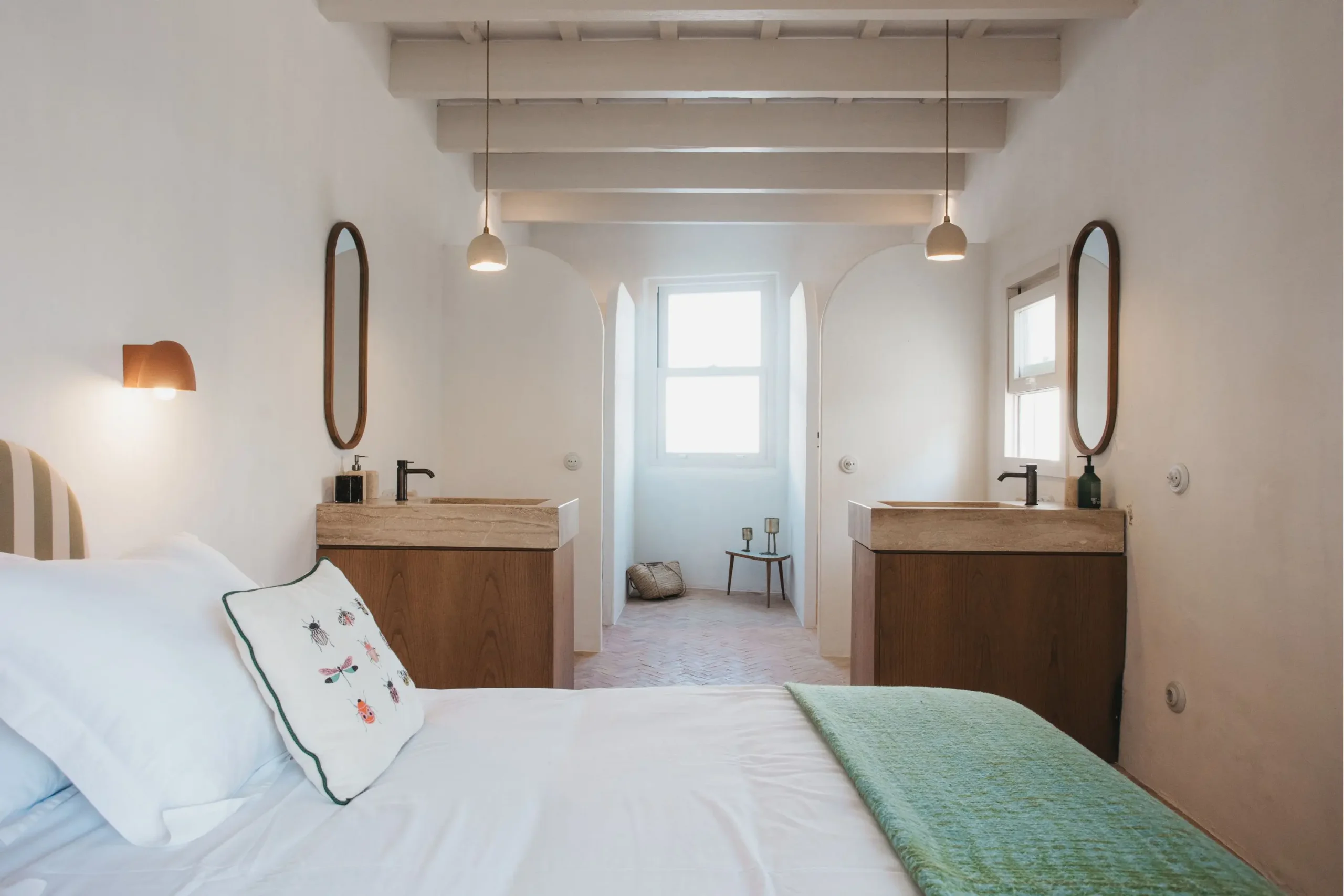 chambre avec salle de bain ouverte