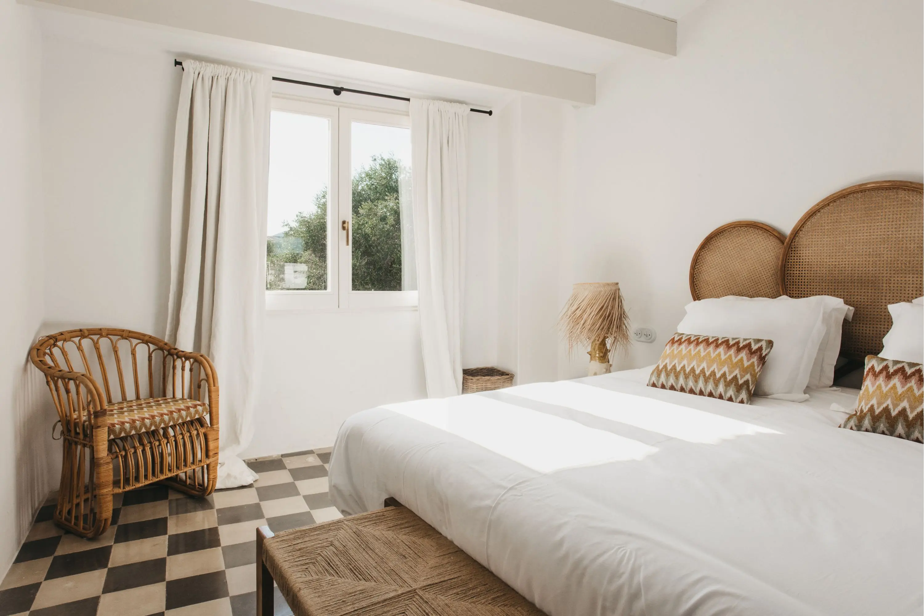 chambre maison Minorque rénovation et décoration contemporaine