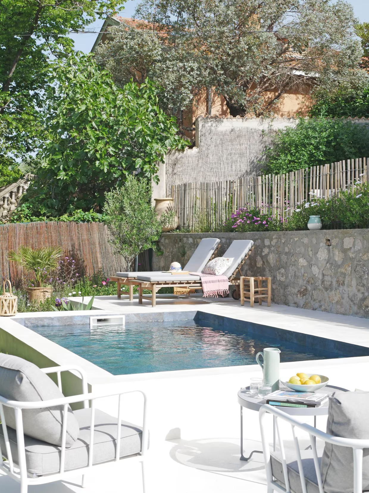 jardin en restanque avec petite piscine jardin en restanque avec petite piscine