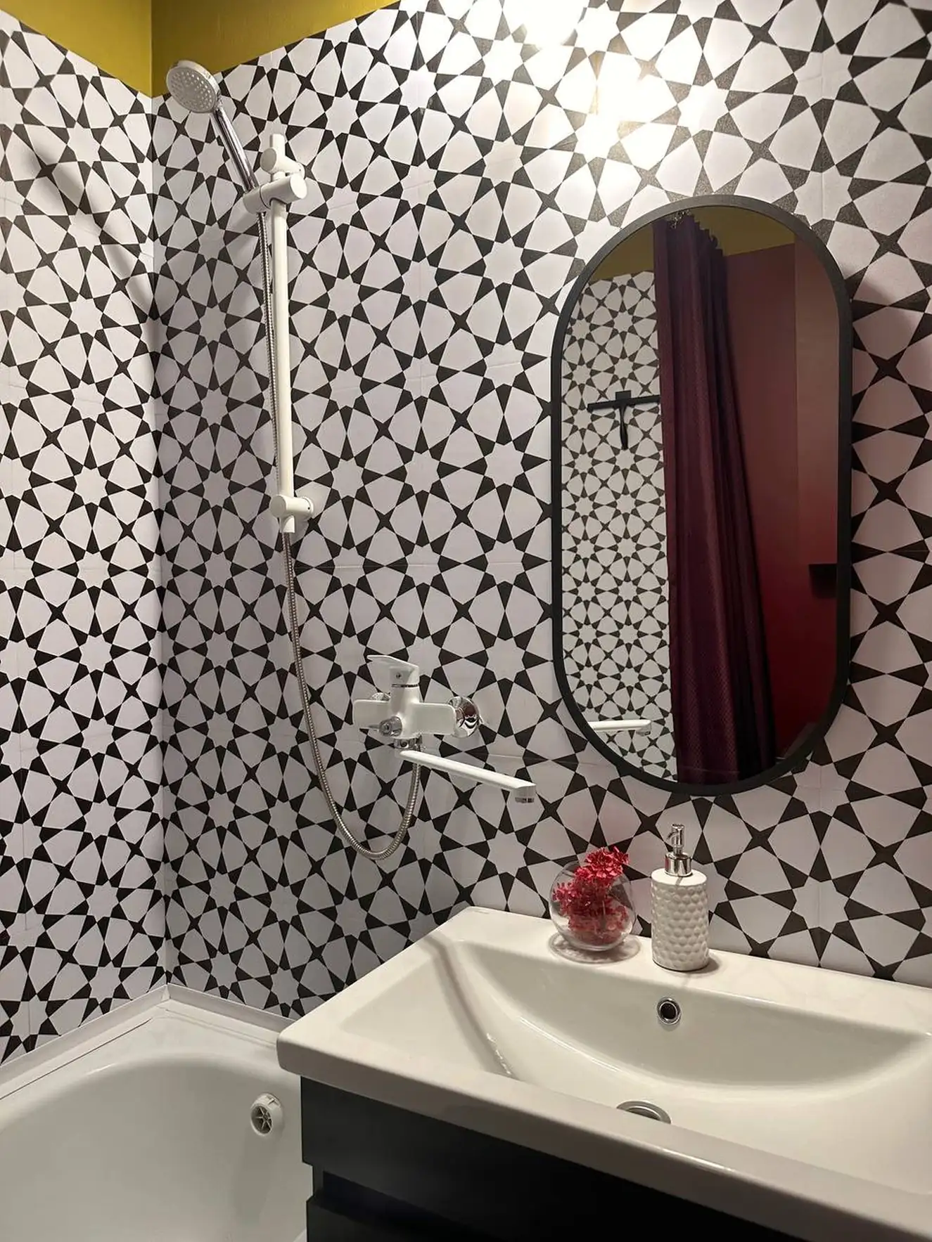 bathroom in green and burgundy 37sqm studio contemporary decor