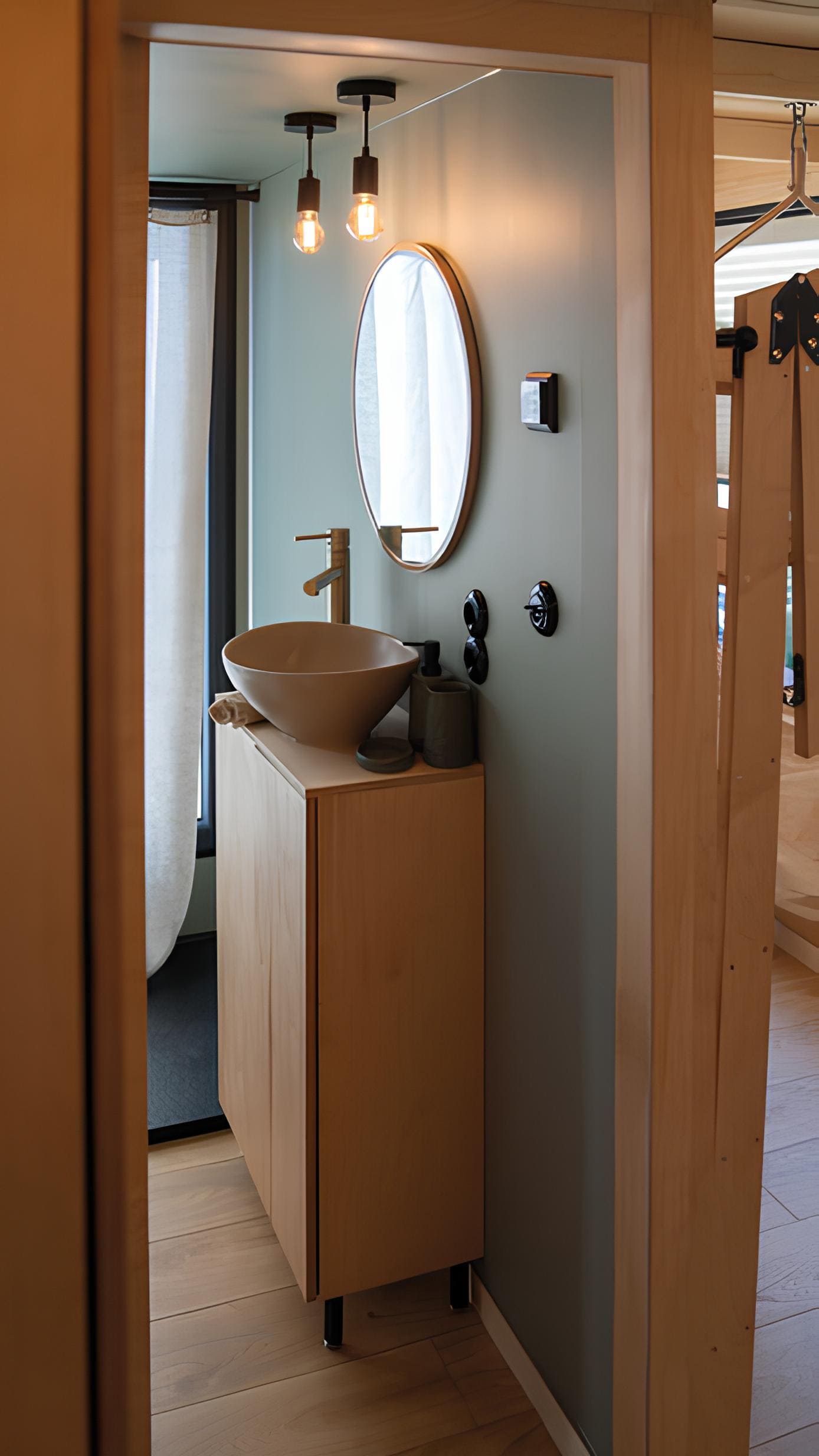 salle de bain mini maison mobilie Julia Vagabond Haven salle de bain mini maison mobilie Julia Vagabond Haven