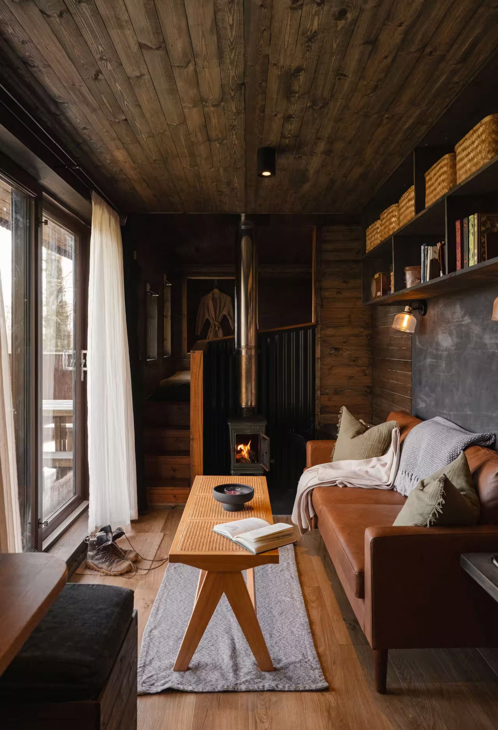 salon petite maison en bois nature dans le Devon The Nook salon petite maison en bois nature dans le Devon The Nook