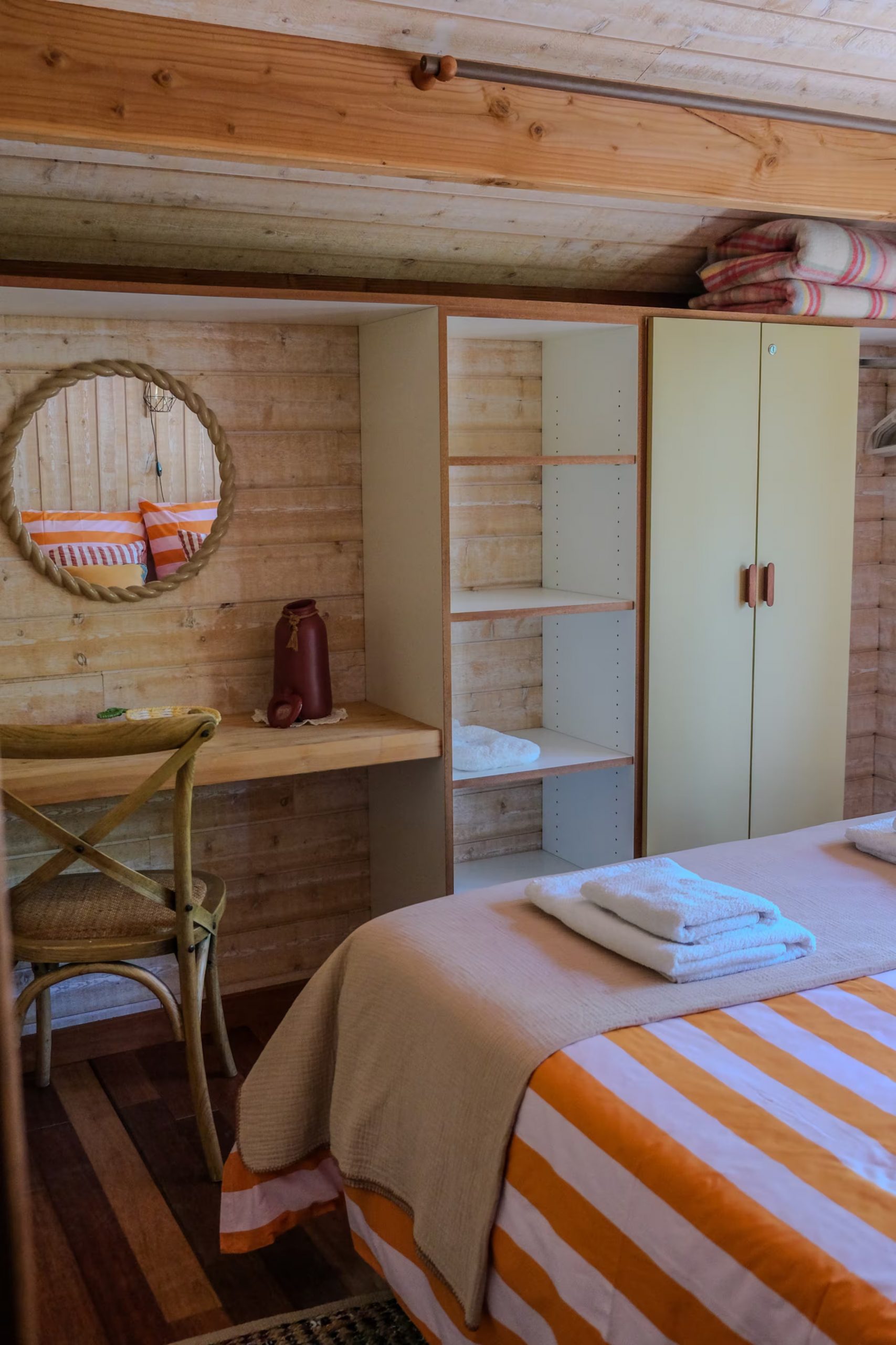 bedroom small 67sqm wooden house in Arcachon