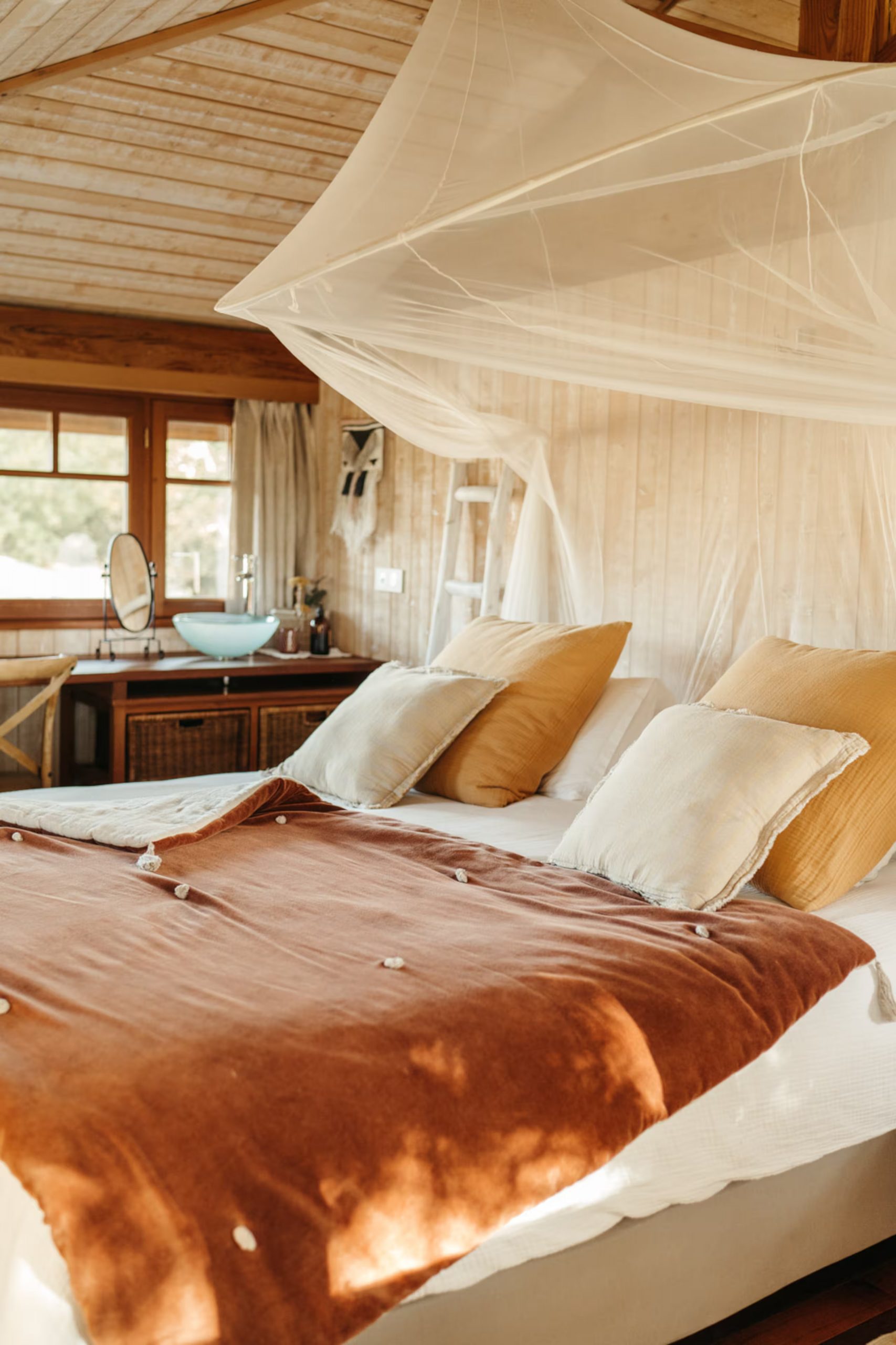 bedroom small 67sqm wooden house in Arcachon