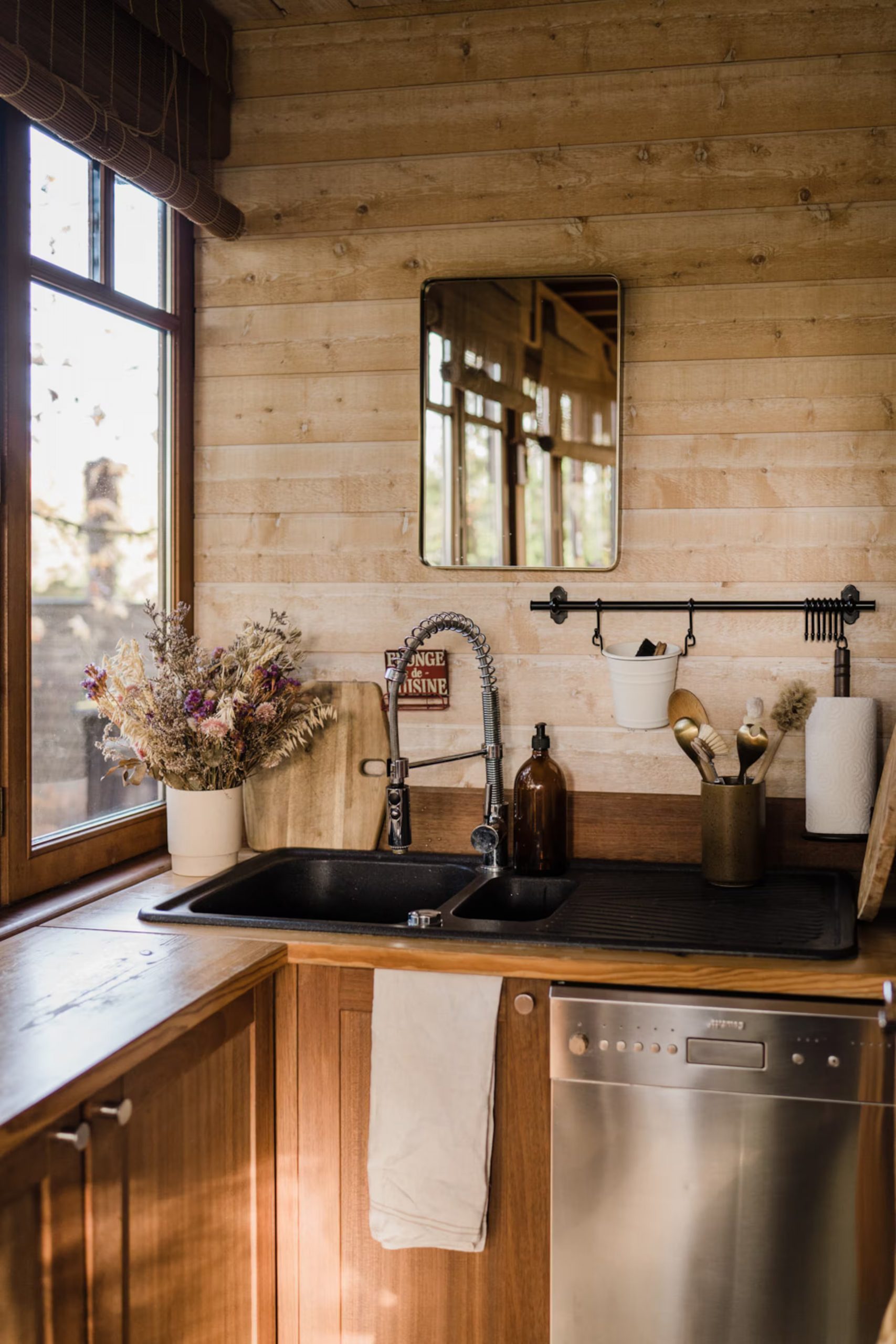 kitchen small 67sqm wooden house in Arcachon