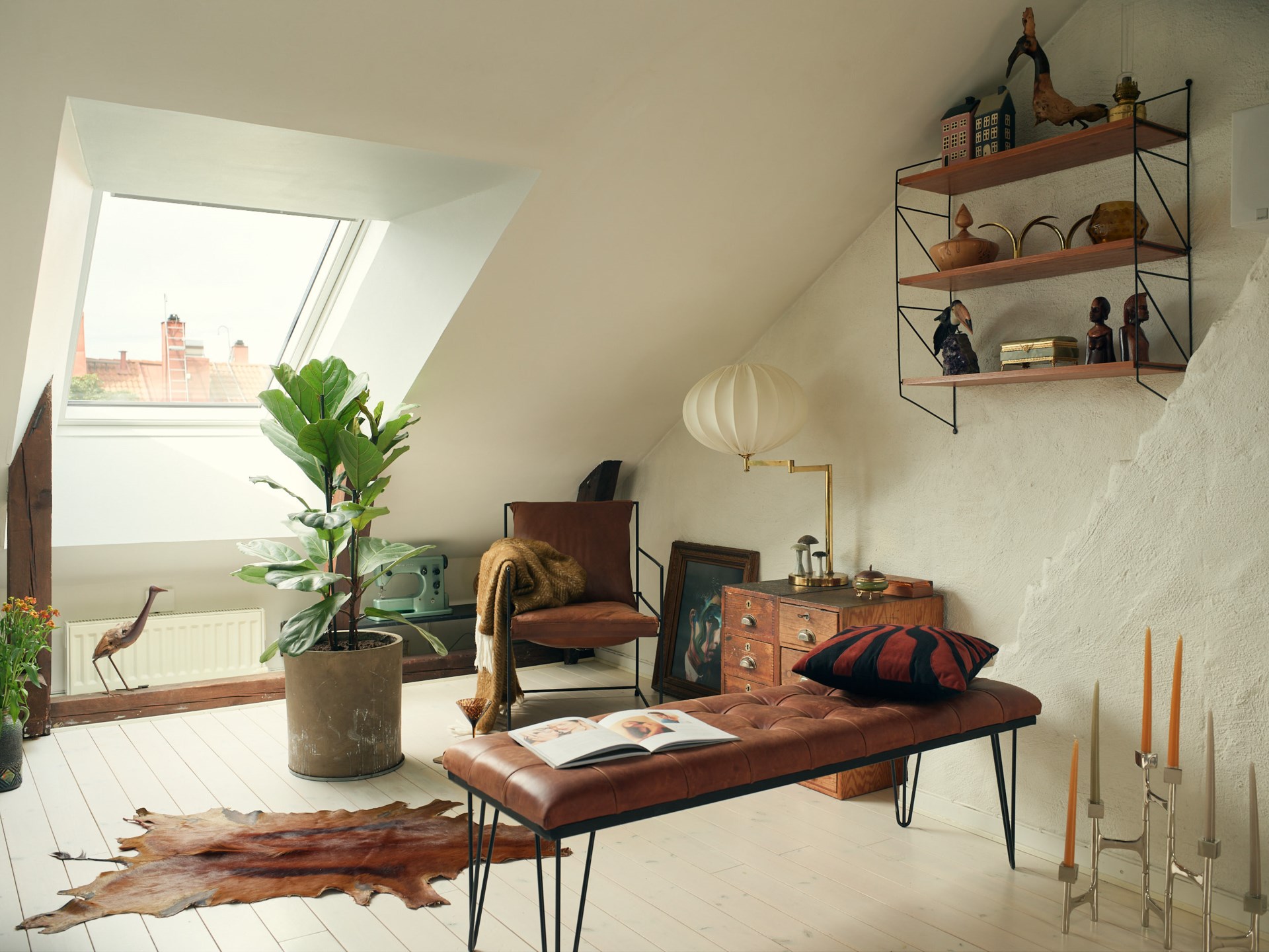 salon mansardé triplex de 81m2 décoration vintage et scandinave