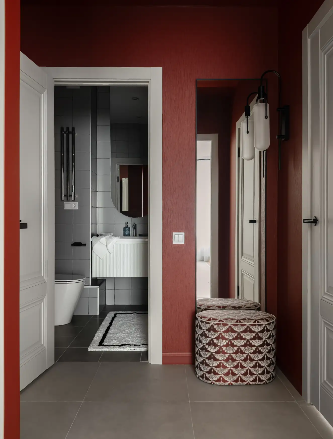 burgundy entrance color blocking style burgundy entrance color blocking style