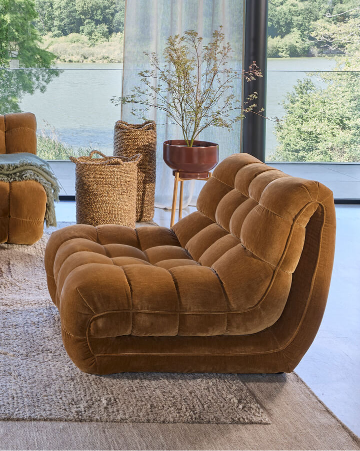 salon maison contemporaine avec baie vitrée collection AMPM 2026/2027 automne hiver