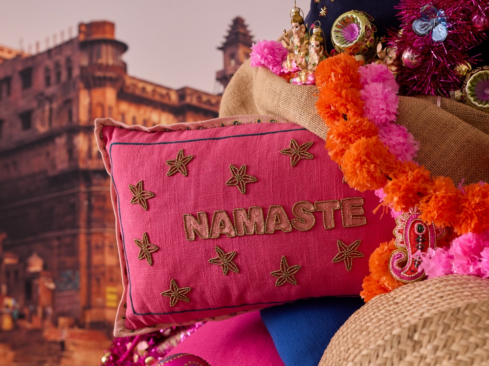 coussin rose Namaste