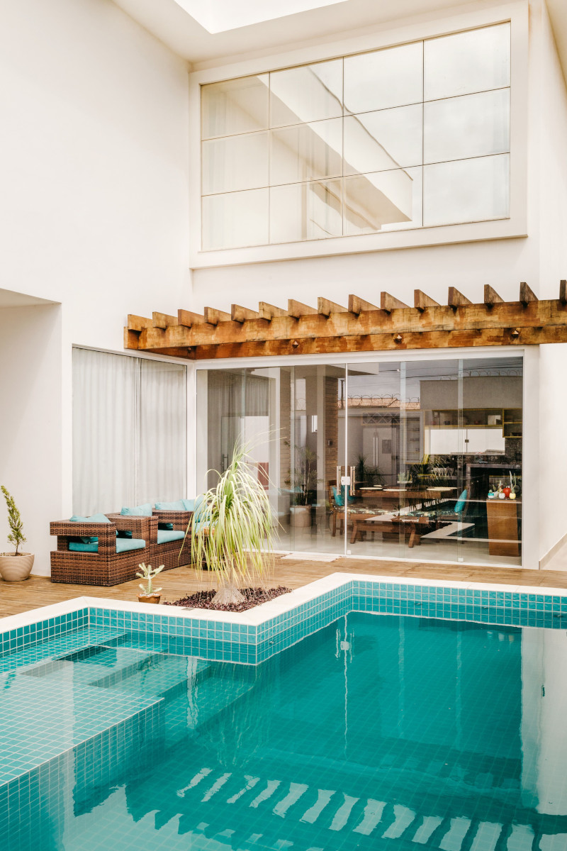 maison avec pergola bois et piscine maison avec pergola bois et piscine