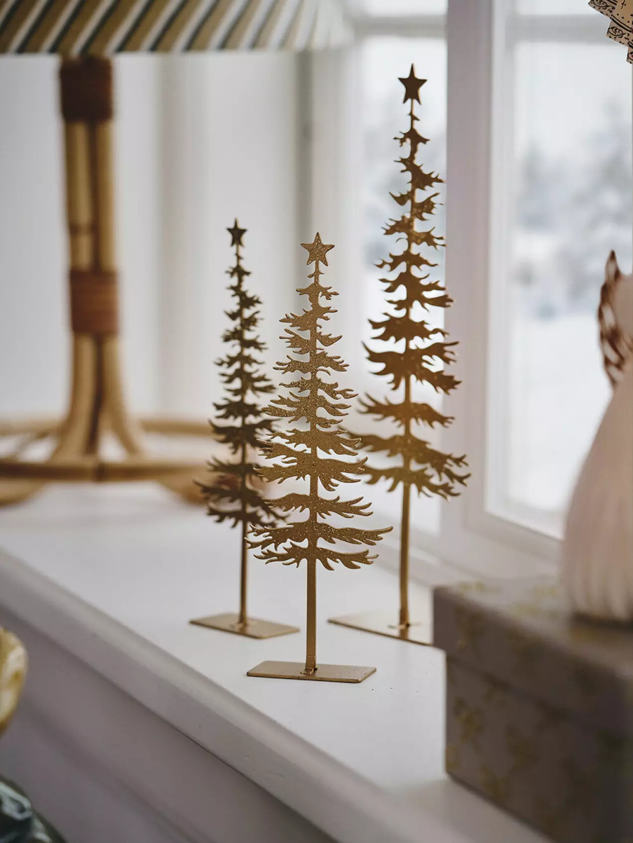 petits sapins métal doré collection Søstrene Grene Noël 2026