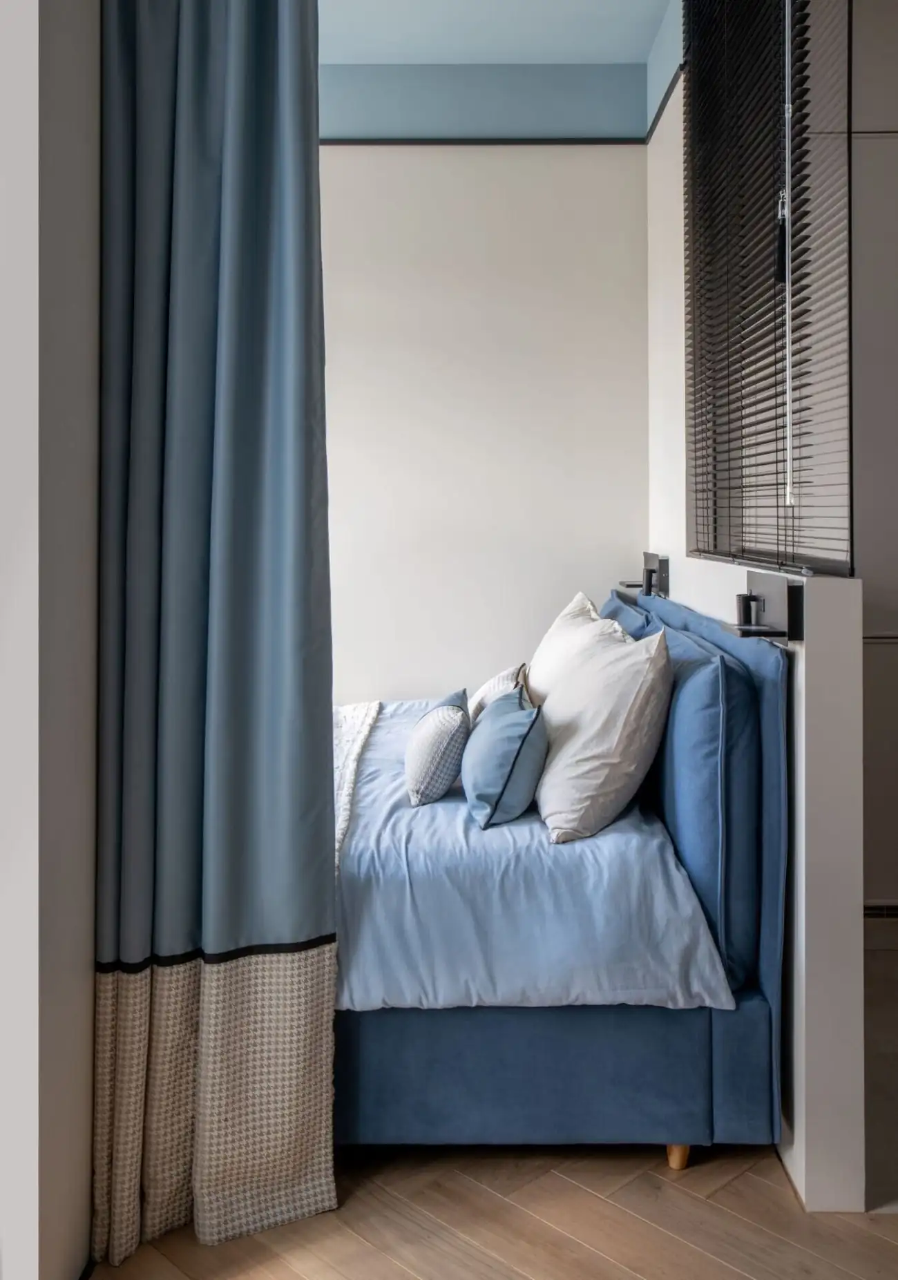 espace chambre décoration bleue studio 28m2