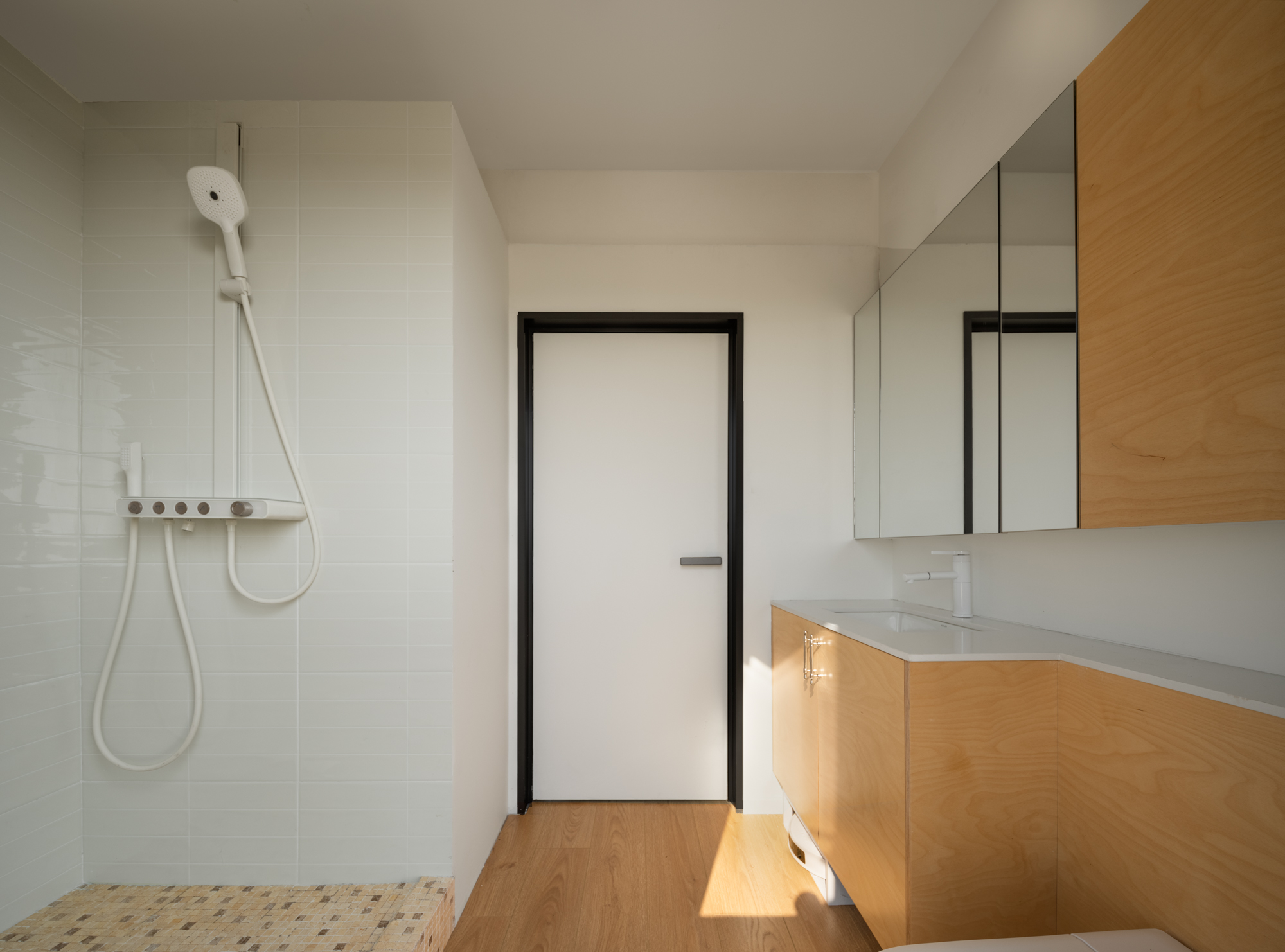 salle de bain maison pliable 45m2 par Unfold House salle de bain maison pliable 45m2 par Unfold House