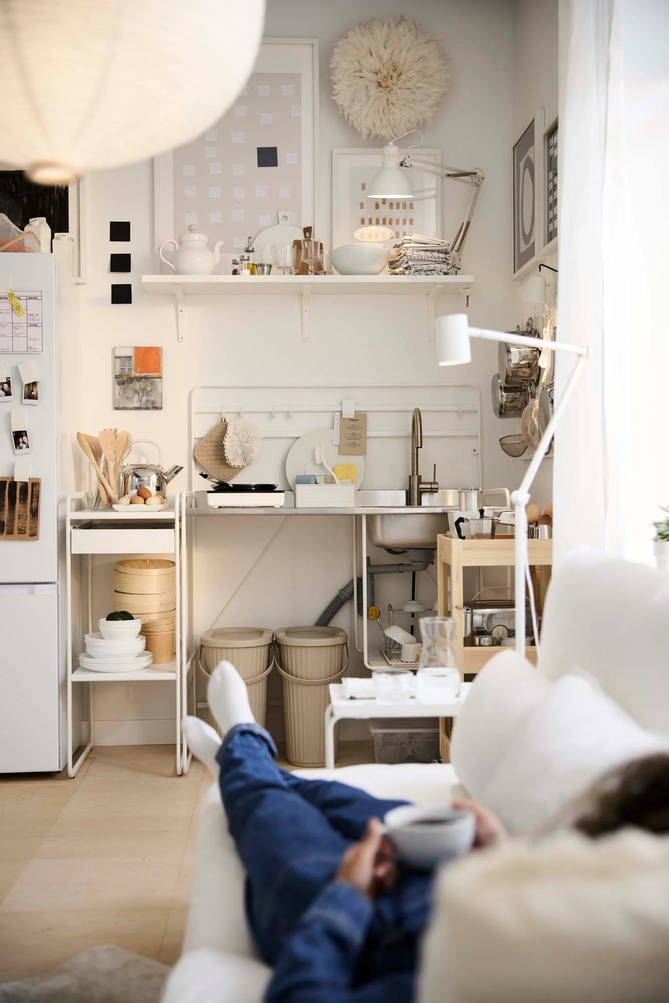 Salon et kitchenette studio 26m2 aménagé par IKEA