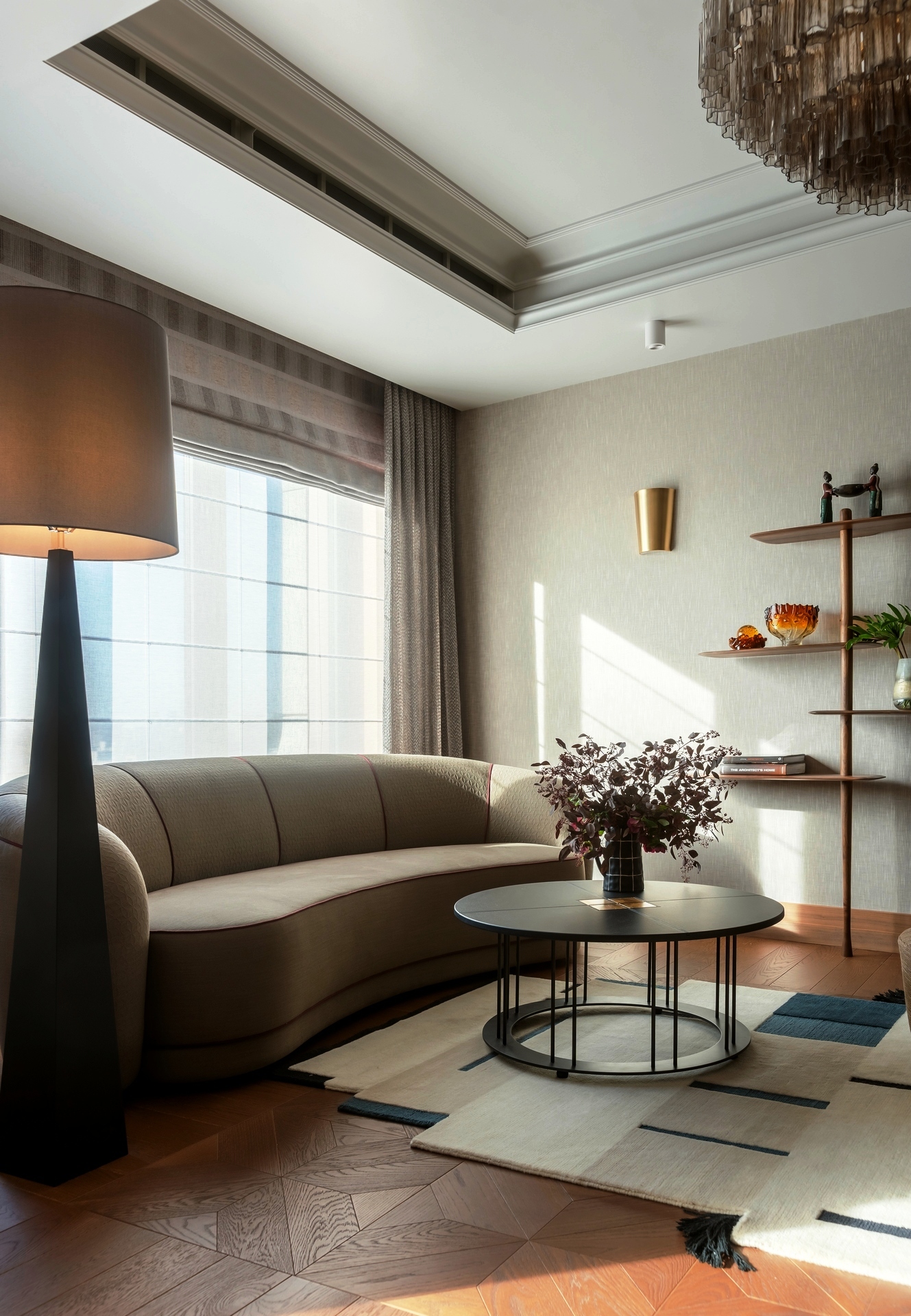 salon décoration contemporaine avec baie vitrée appartement de 120m2