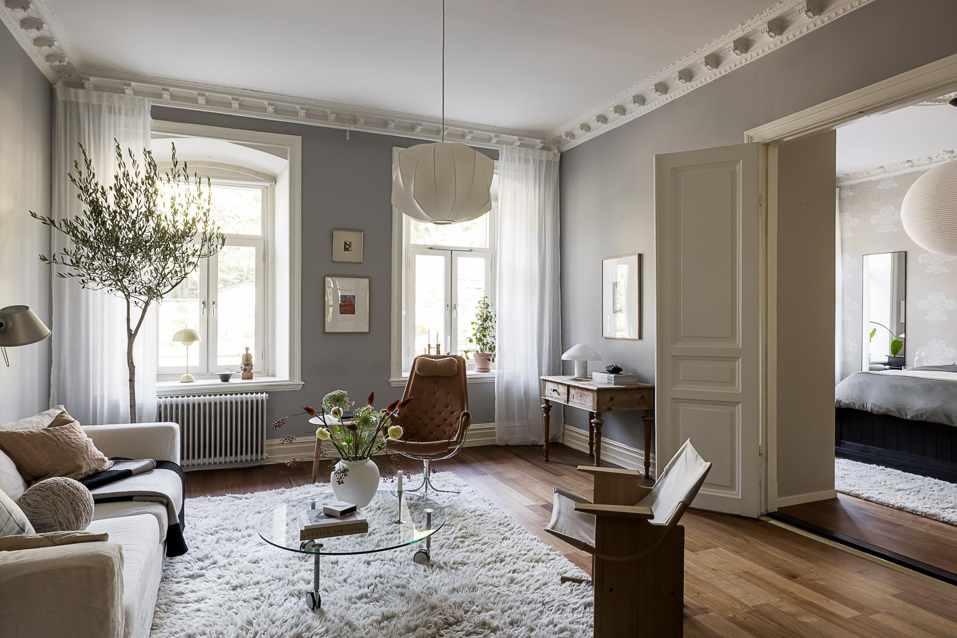 salon avec moulures murs gris décoration scandinave salon avec moulures murs gris décoration scandinave