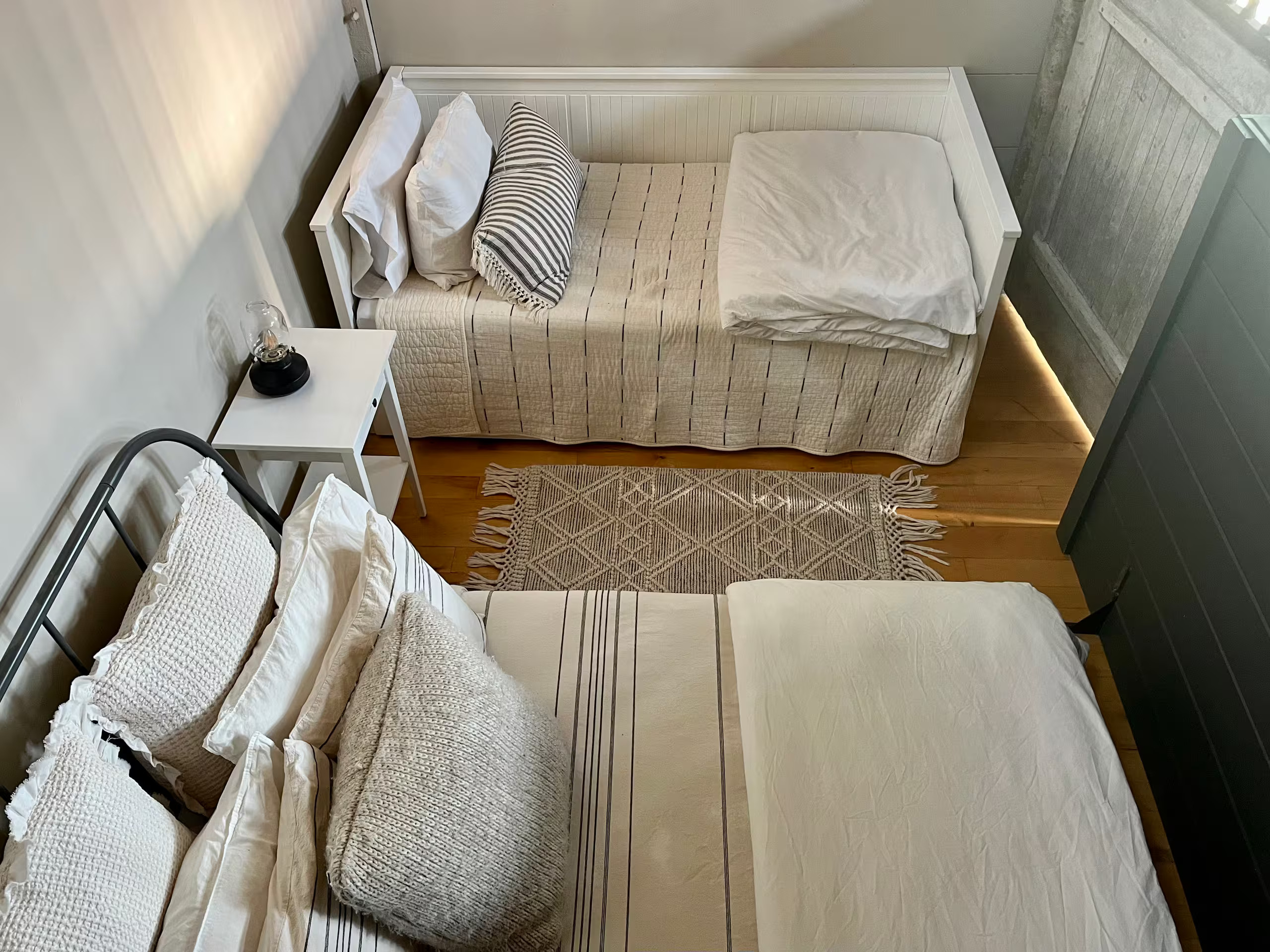 chambre dans anciennes écuries grange rénovée du 19e siècle