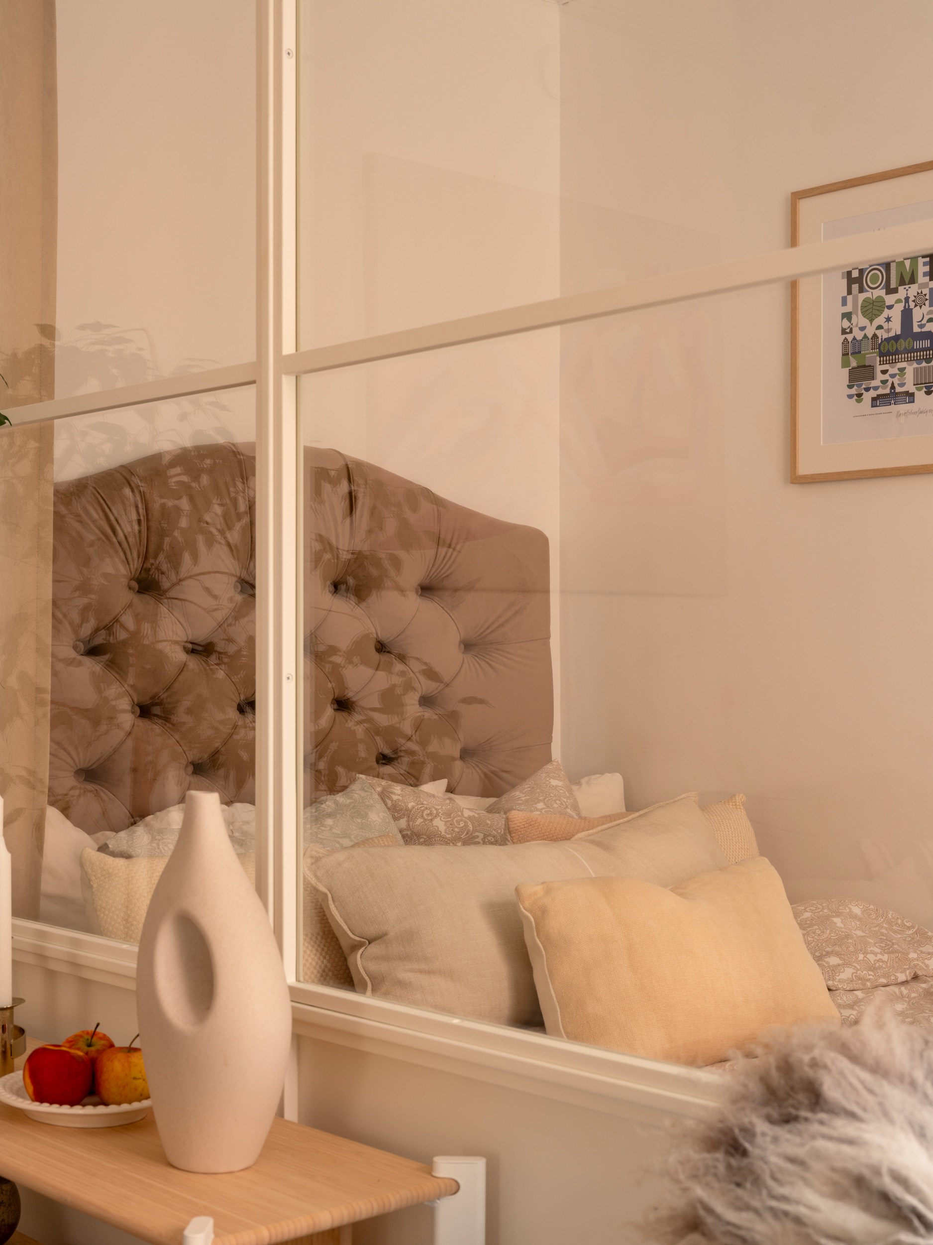 espace chambre avec verrière blanche décoration scandinave et classique studio 37m2 espace chambre avec verrière blanche décoration scandinave et classique studio 37m2