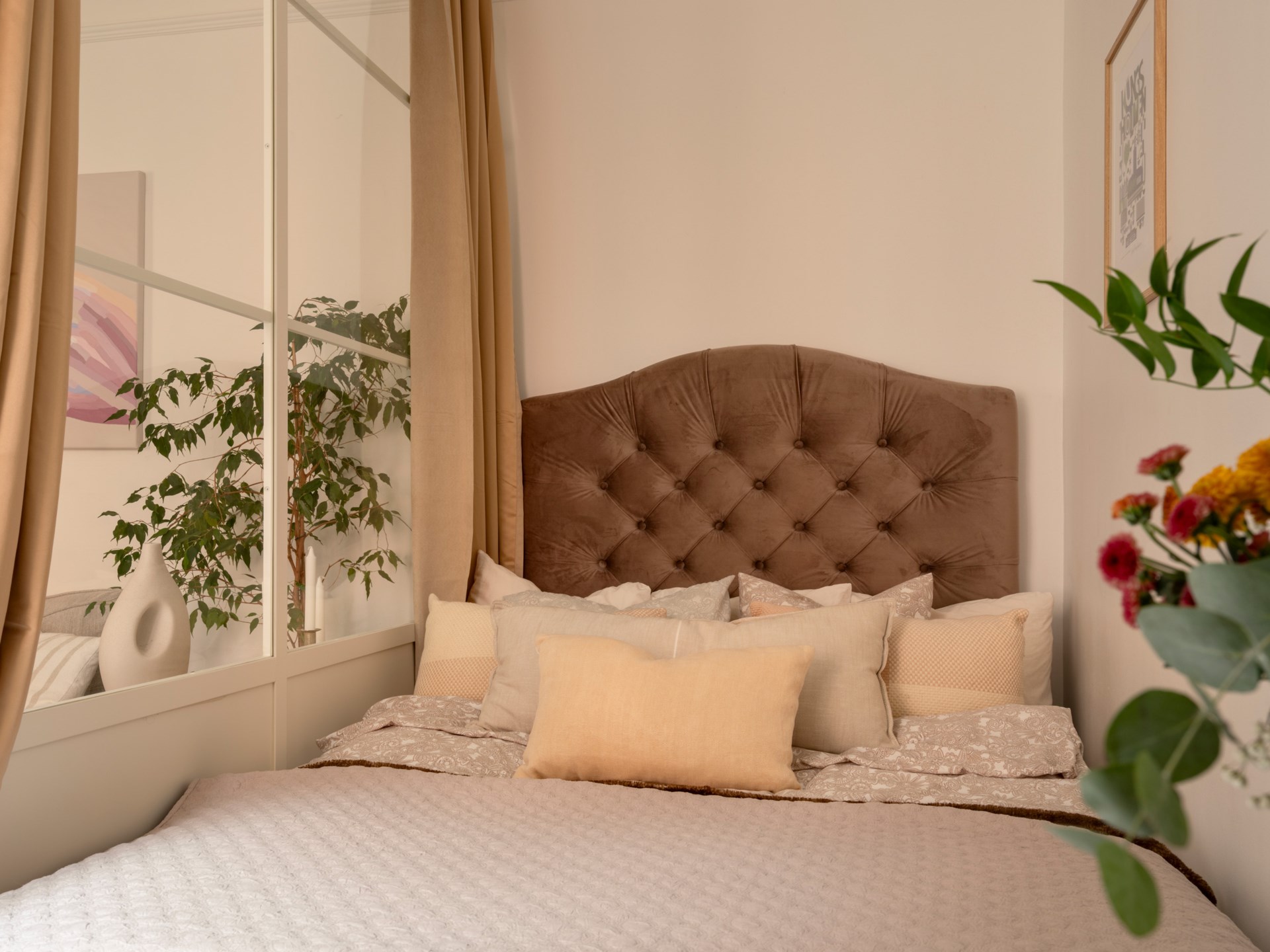 espace chambre avec verrière blanche décoration scandinave et classique studio 37m2 espace chambre avec verrière blanche décoration scandinave et classique studio 37m2