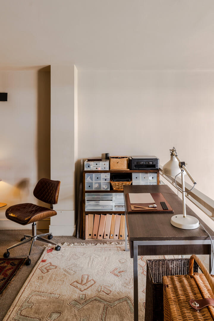 bureau style mid century sur mezzanine