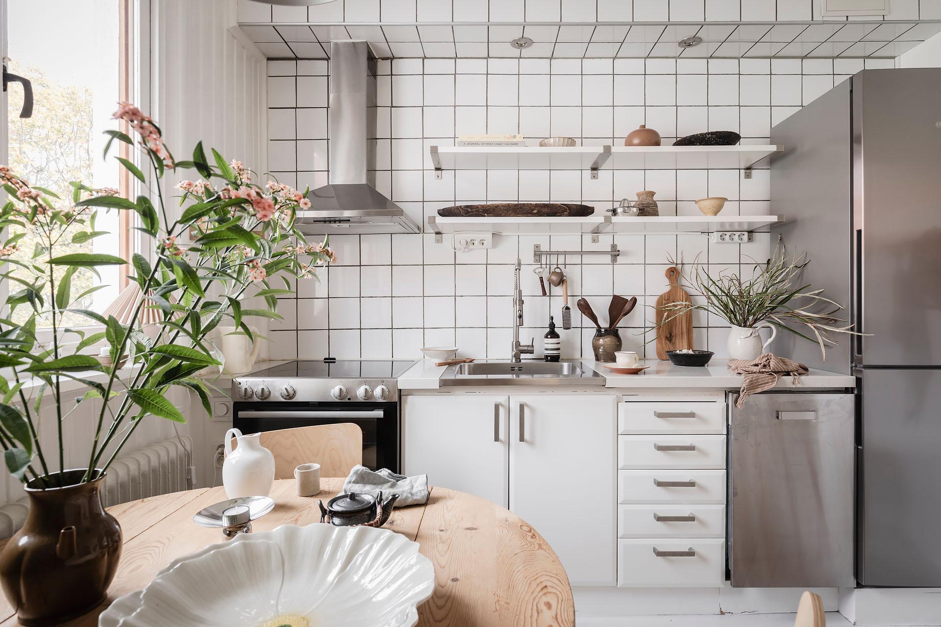 cuisine et salle à manger décoration scandinave blanche studio 27m2 cuisine et salle à manger décoration scandinave blanche studio 27m2