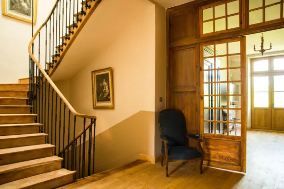 escalier ancien la Bastide des Tourelles