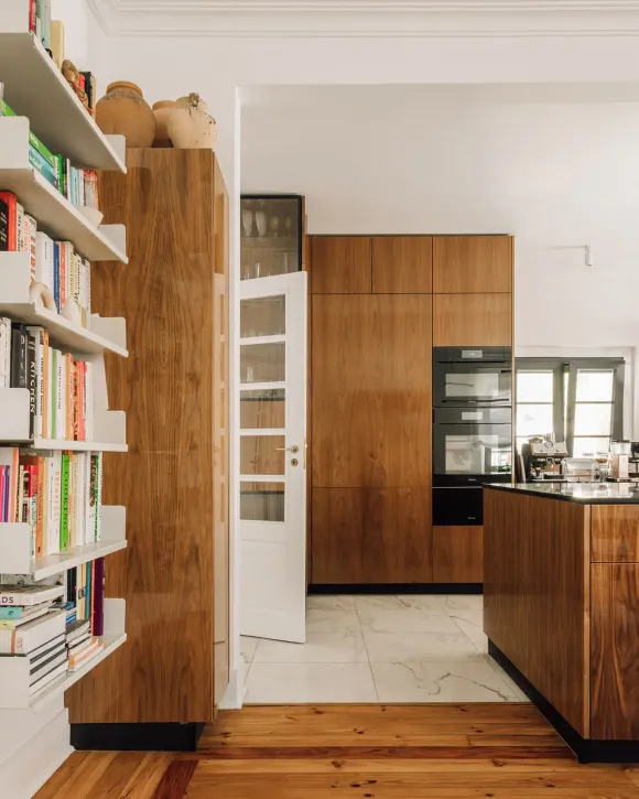 cuisine bois contemporaine Villa Branca